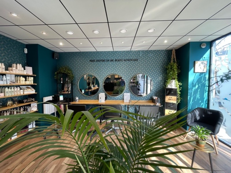 Salon De Coiffure Amelie A Paris