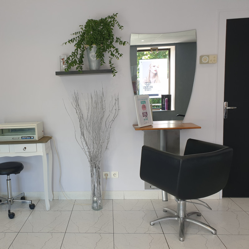 Salon de coiffure à Marmagne