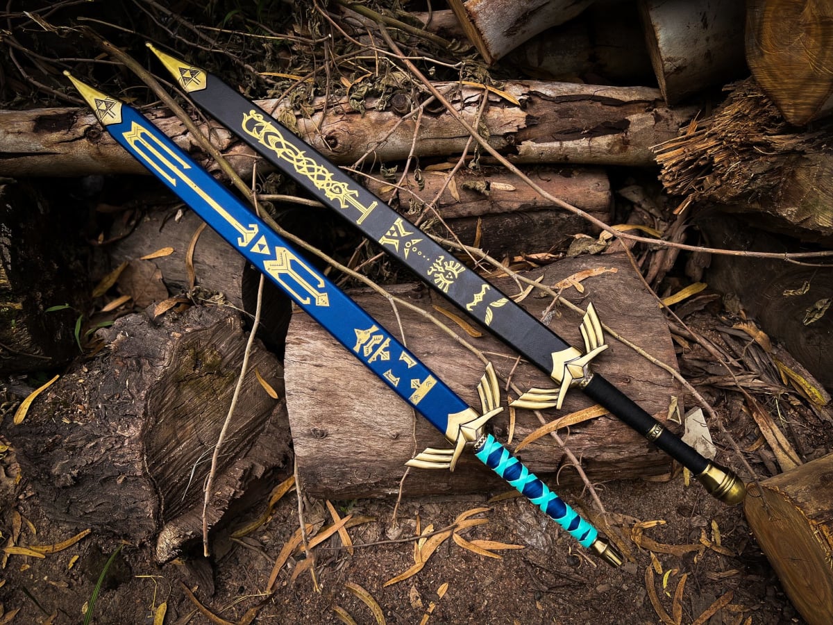 Hero's Legend Sword Pair (Blue)