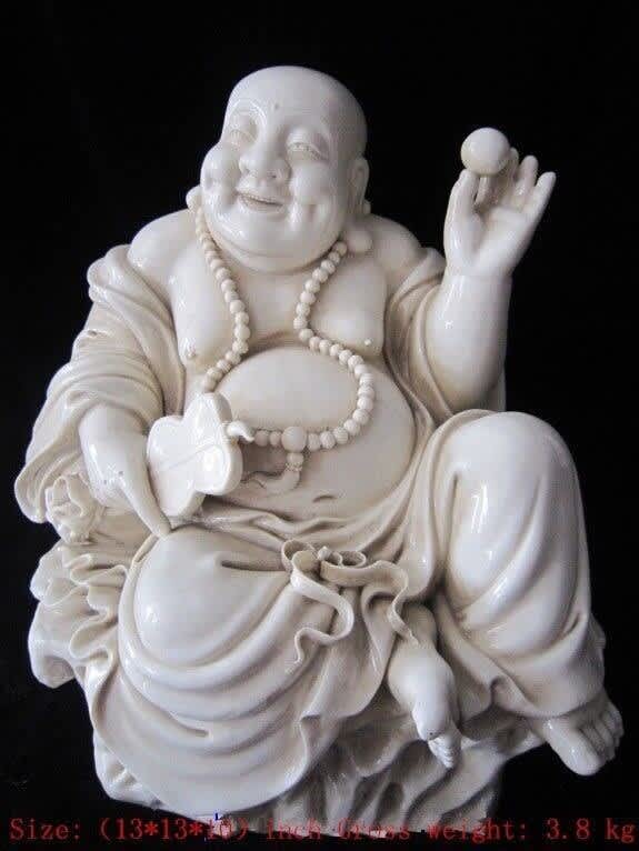 Porcelana blanca dehua de 13 pulgadas, Buda que ríe, cómoda, China Porcelana blanca dehua de 13 pulgadas, Buda que ríe, cómoda, China