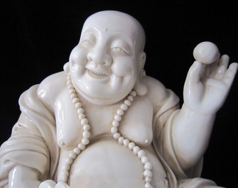 Porcelana blanca dehua de 13 pulgadas, Buda que ríe, cómoda, China Porcelana blanca dehua de 13 pulgadas, Buda que ríe, cómoda, China