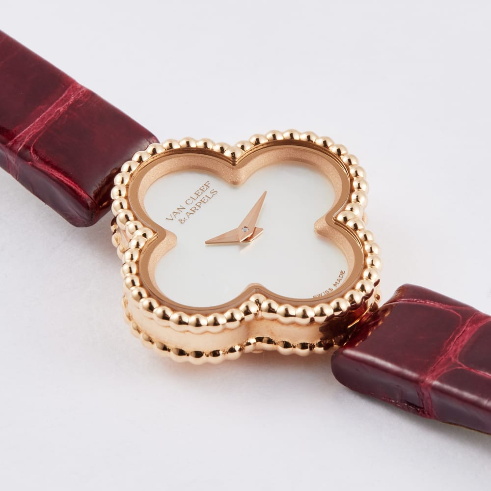 Van Cleef & Arpels Sweet Alhambra watch Rose Gold Mother of Pearl