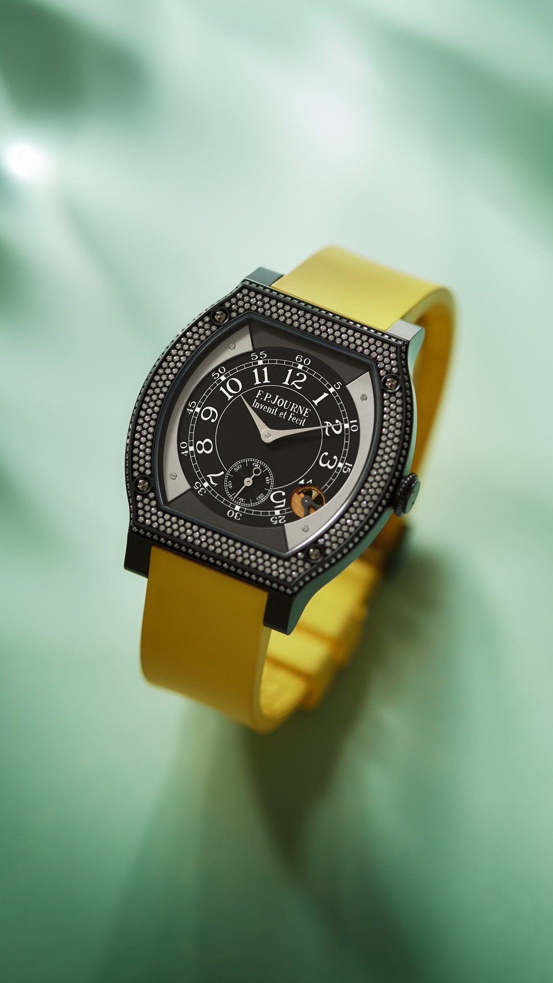 Illustration of Shop thousands of watches, authenticated in-house.