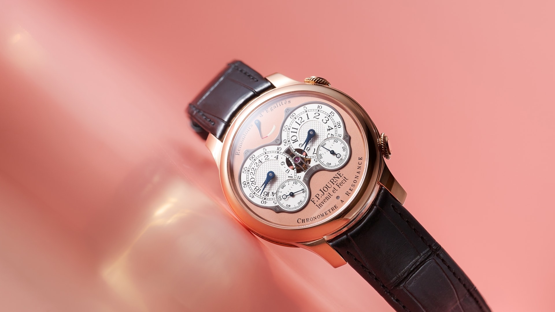 Illustration of Shop thousands of watches, authenticated in-house.