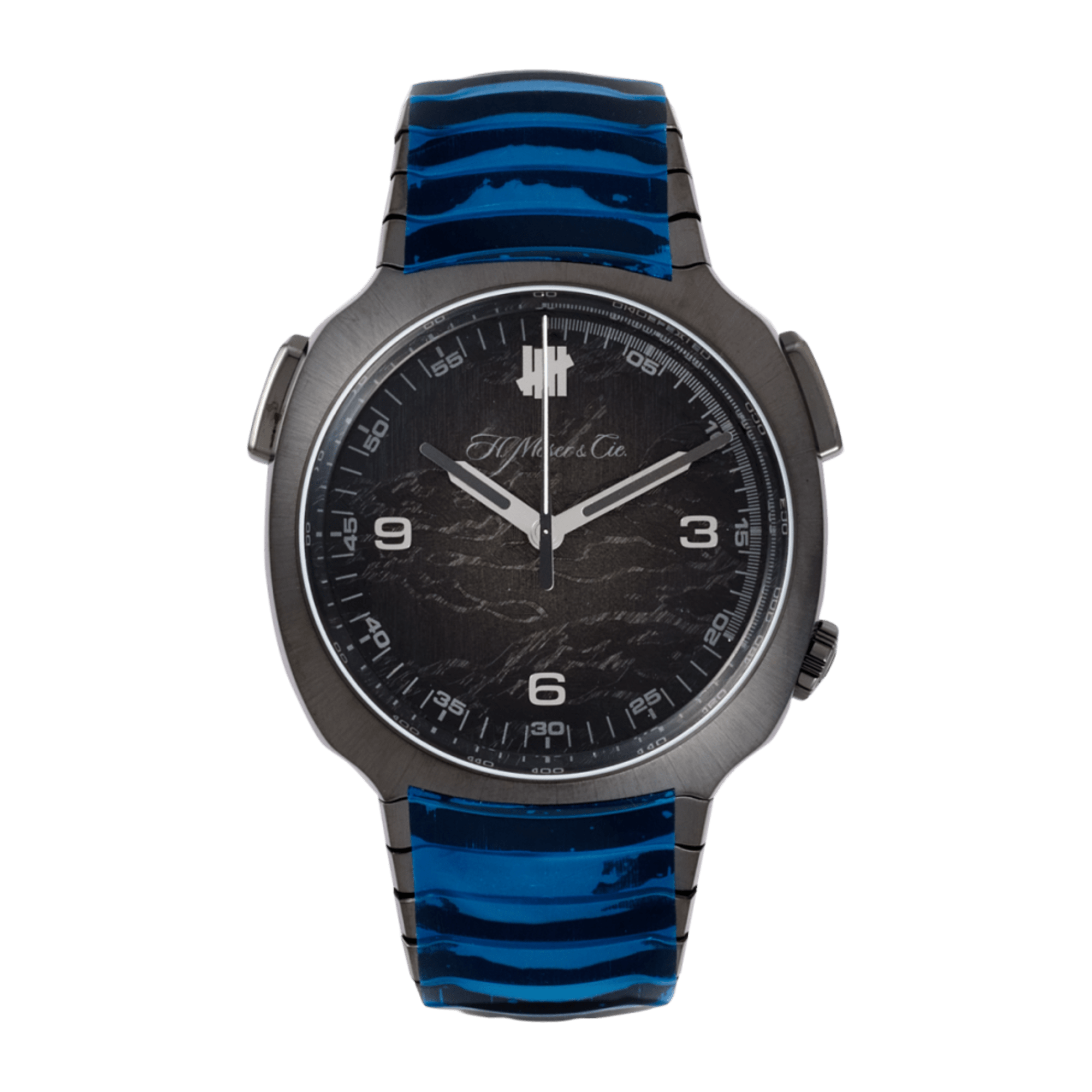 Photo of Streamliner Flyback UNDEFEATED Limited Edition
