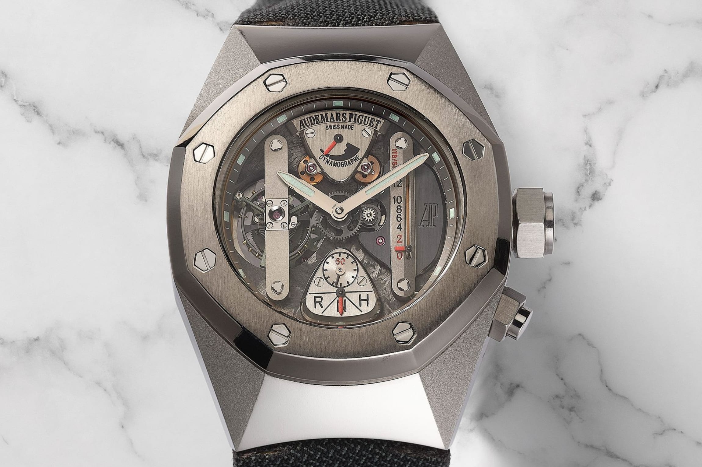 The Royal Oak Concept CW1 Ref. 5980AIOOD003SU01 introduced Alacrite 602 - a completely new alloy - to watchmaking
