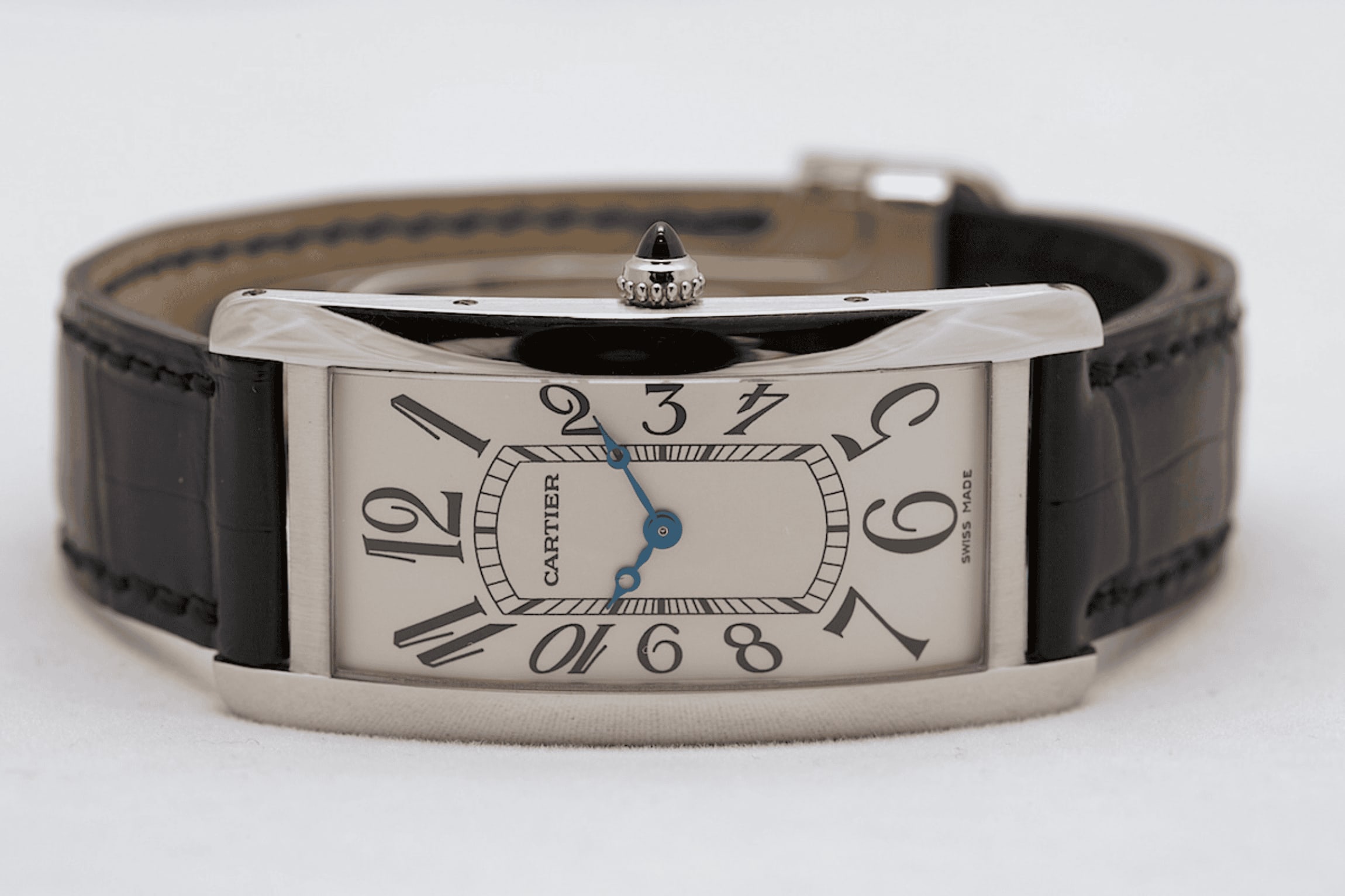 In 2004, CPCP produced 200 watches inspired by the 1929 'Fred Astaire' model, which is in the Cartier Archives