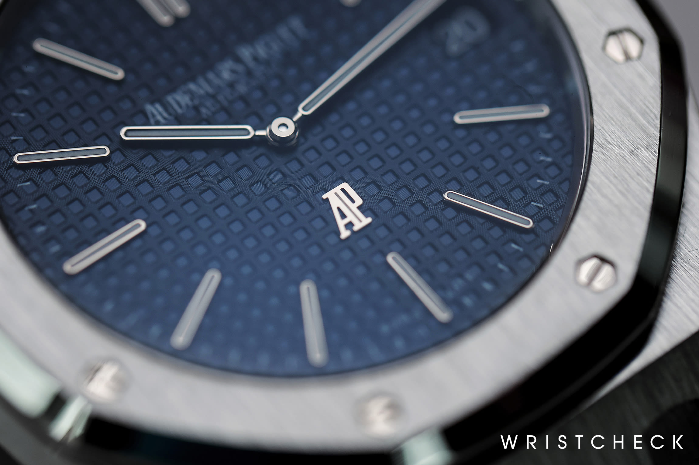 Reference Check: Audemars Piguet Royal Oak Selfwinding 15202ST