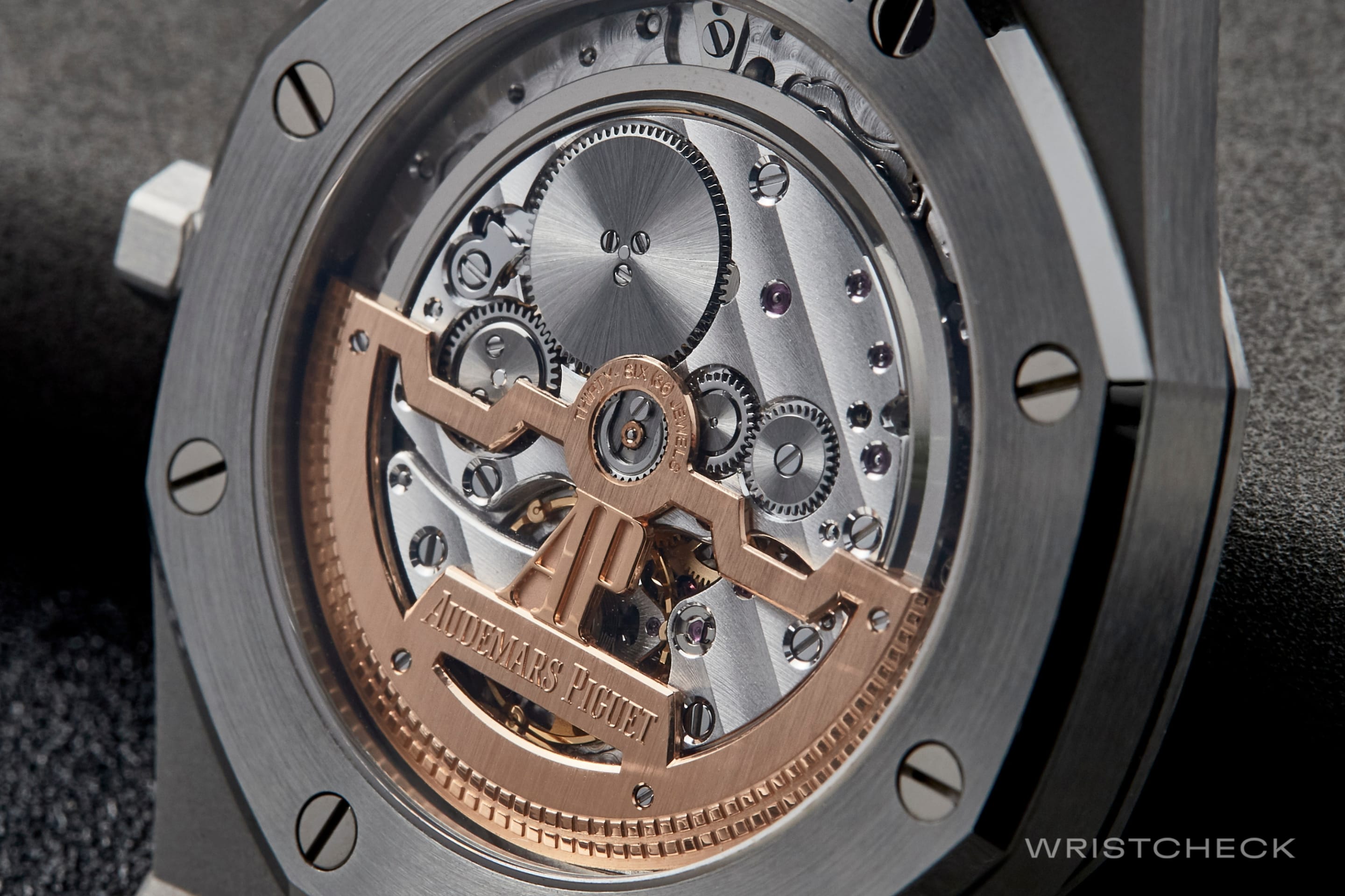 Reference Check: Audemars Piguet Royal Oak Selfwinding 15202ST