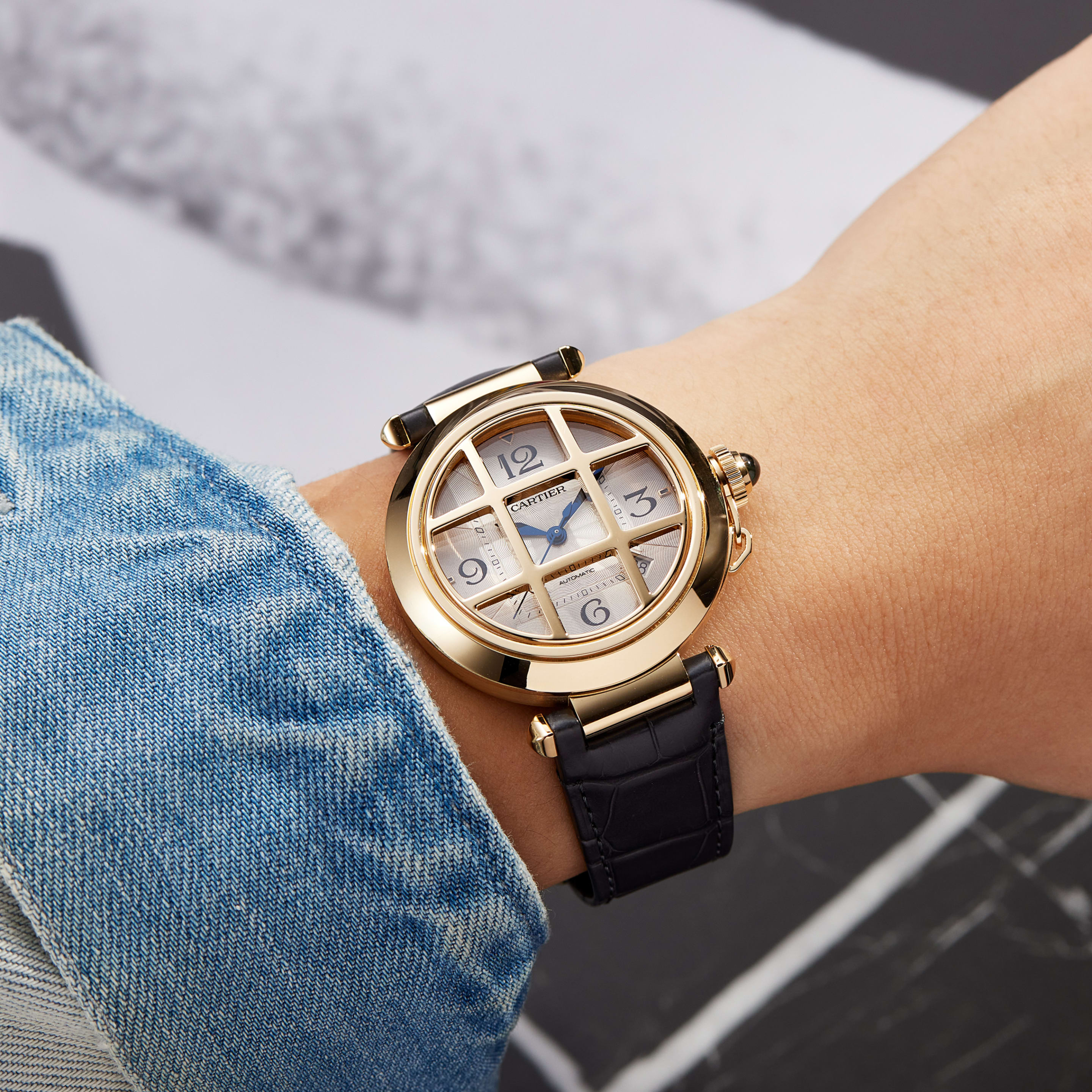 Pasha de Cartier Yellow Gold White Dial 41mm Product Image