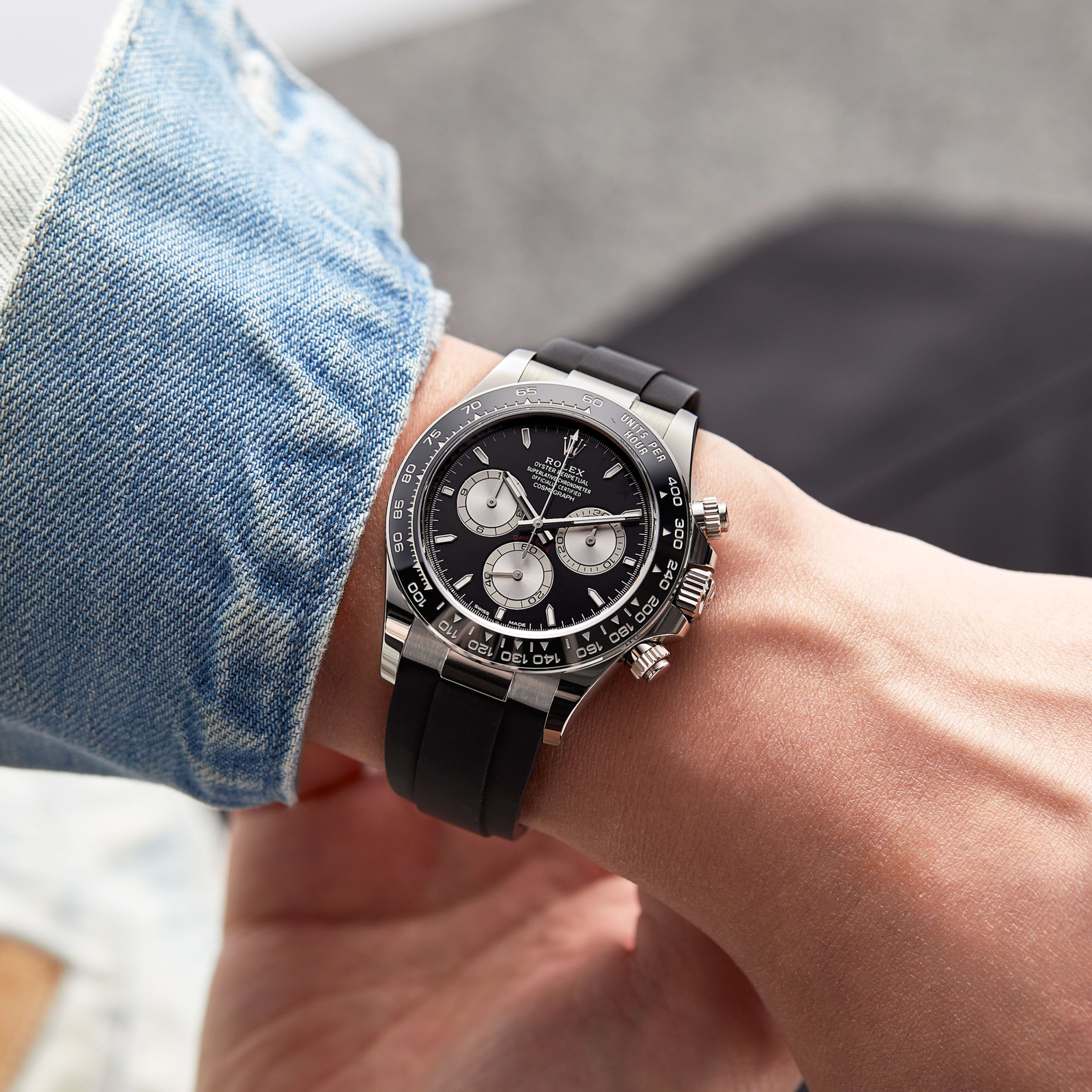 Daytona White Gold Oysterflex Black Dial 40mm Product Image