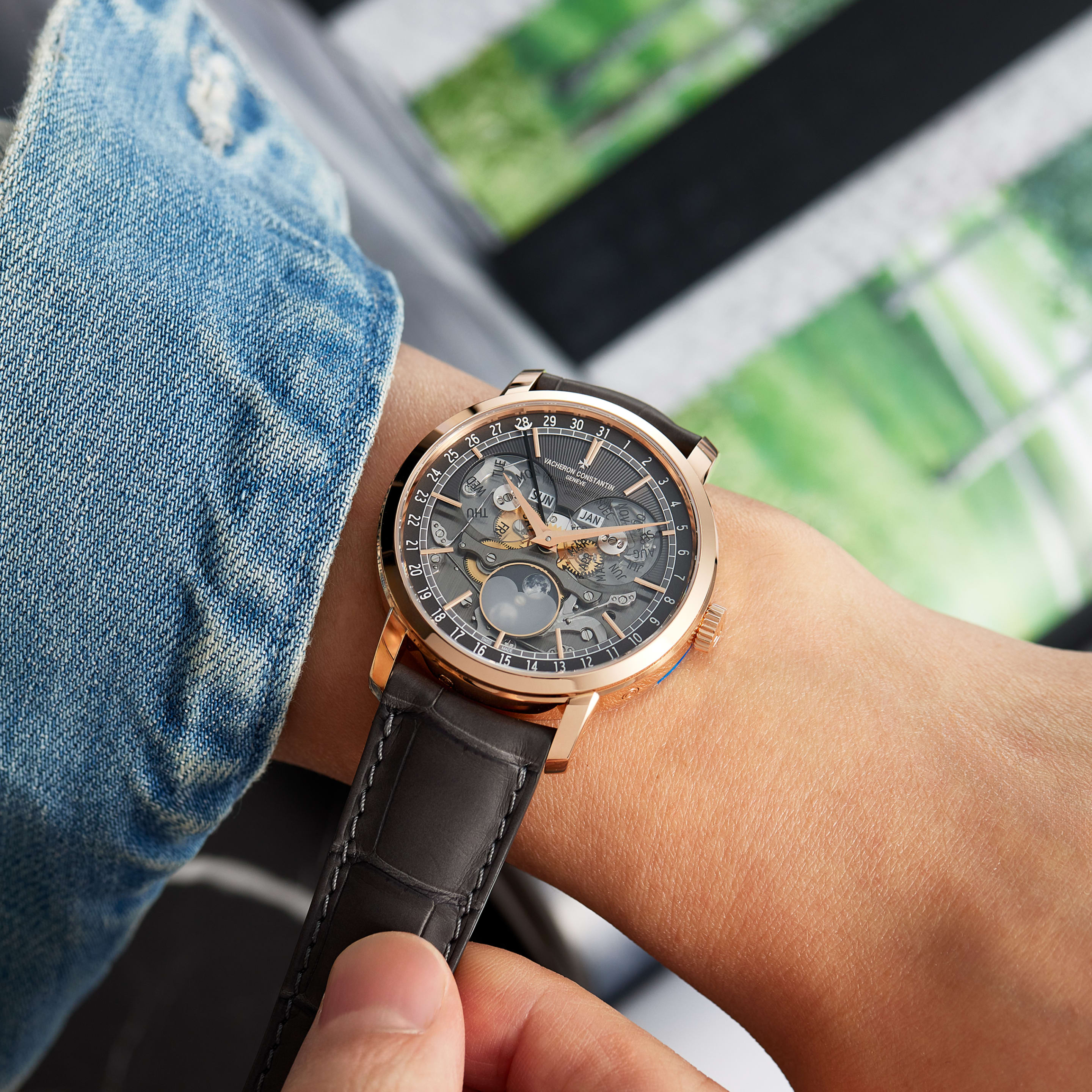 Traditionnelle Complete Calendar Openface Rose Gold 41mm Product Image