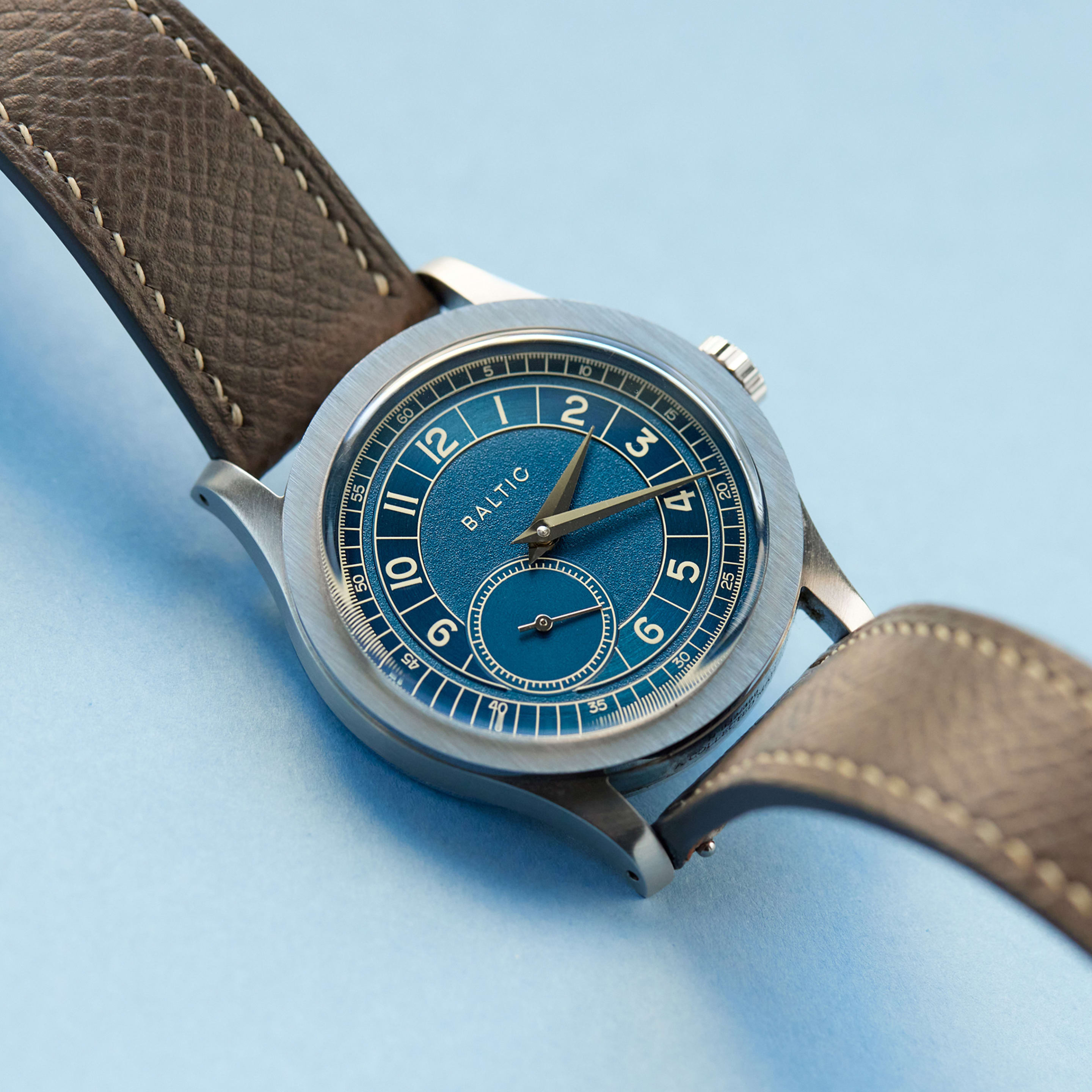 Baltic MR01 Baltic x A Collected Man Blue Roulette 36mm Baltic x A