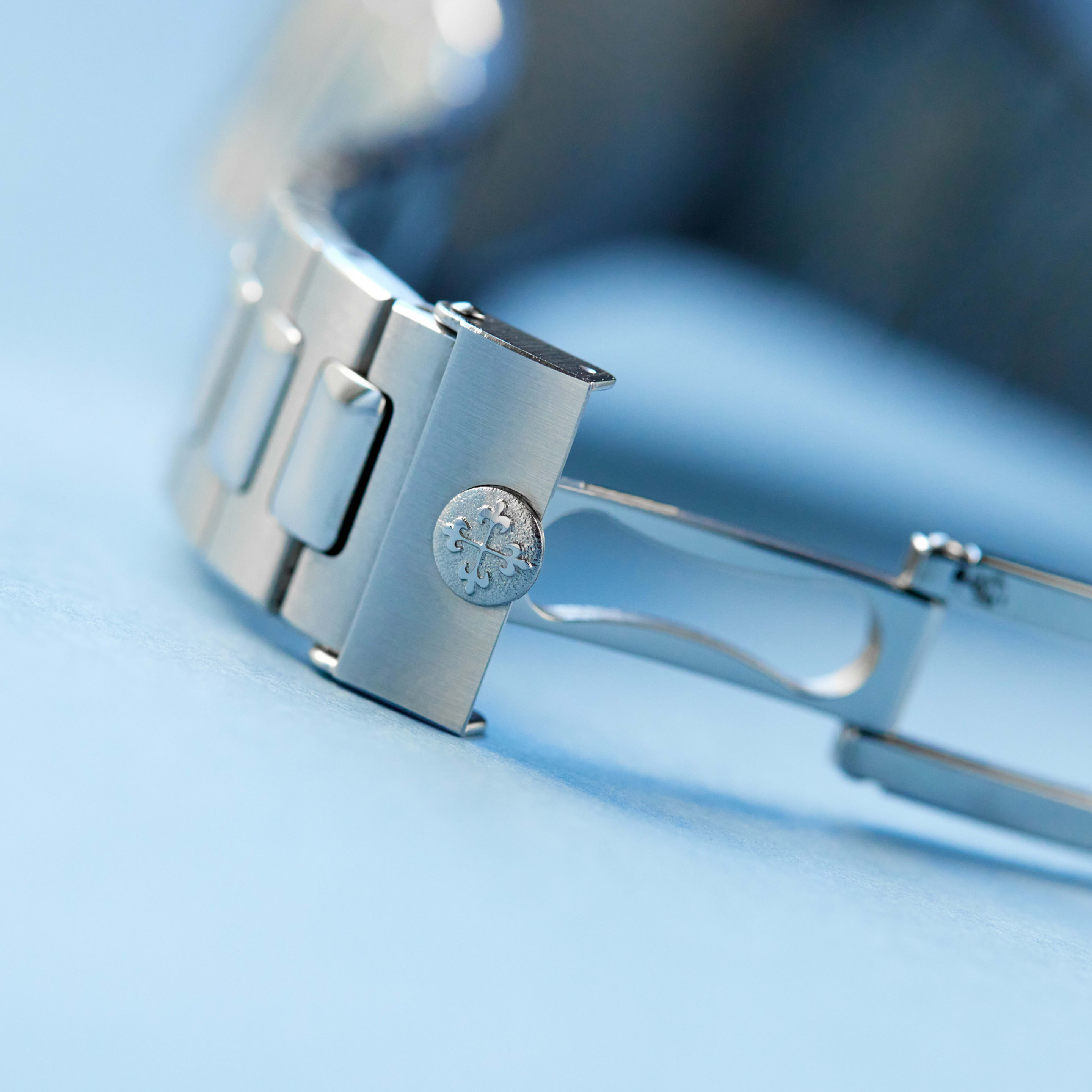 Vintage Nautilus Steel Blue Dial 37mm Product Image
