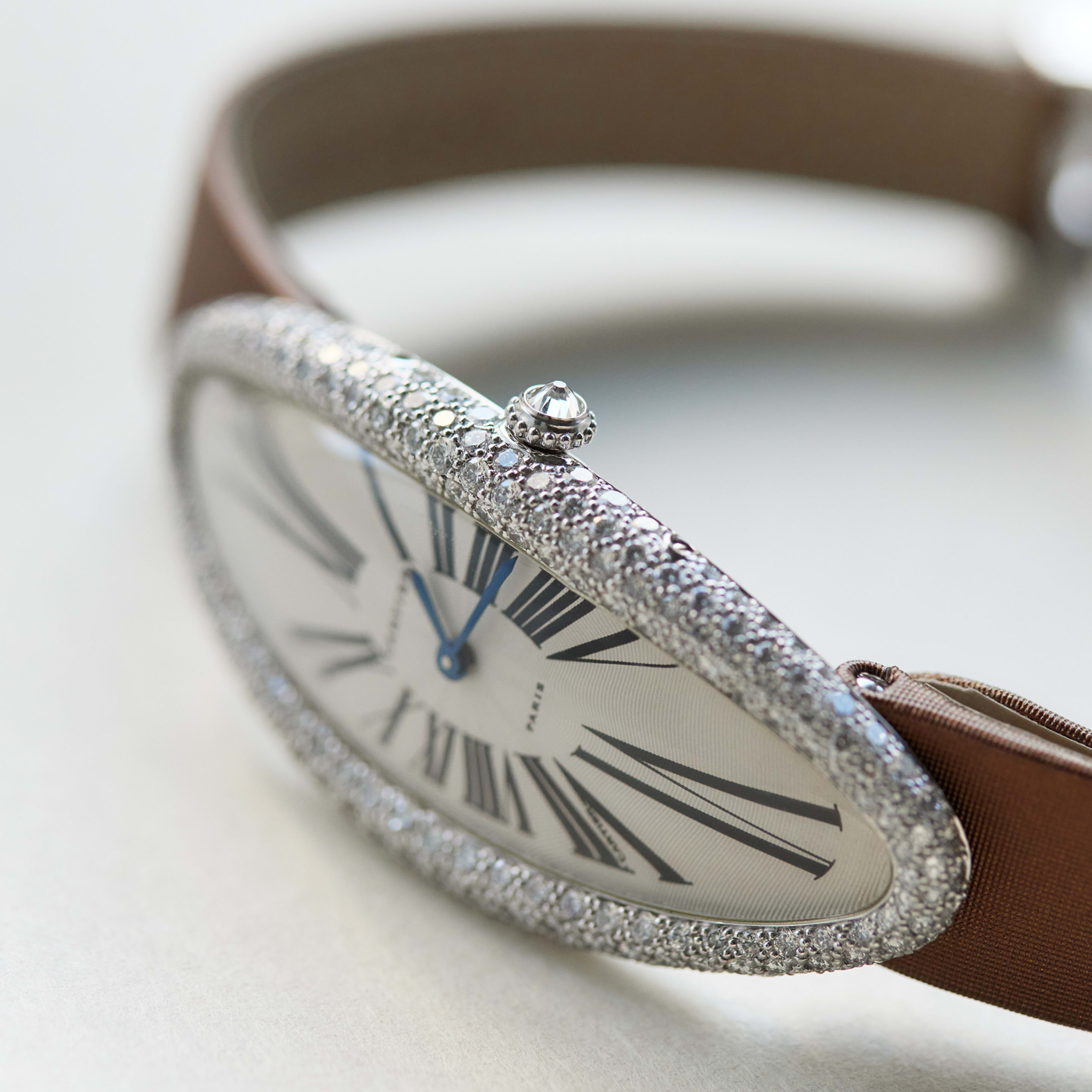 Vintage Baignoire Allongée White Gold Diamond Silver Dial 24mm Product Image
