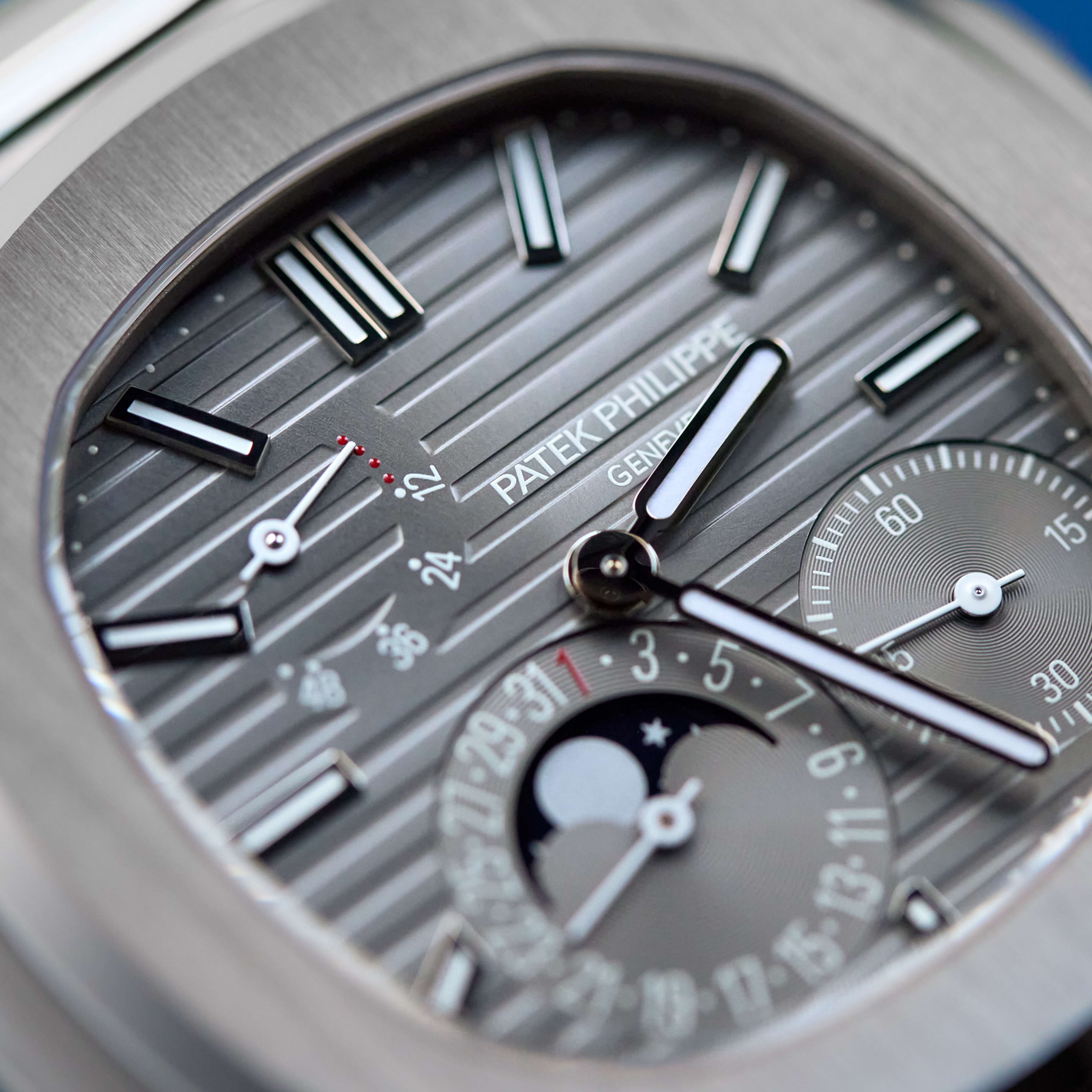 Nautilus Moonphase White Gold Grey Dial 40mm Product Image