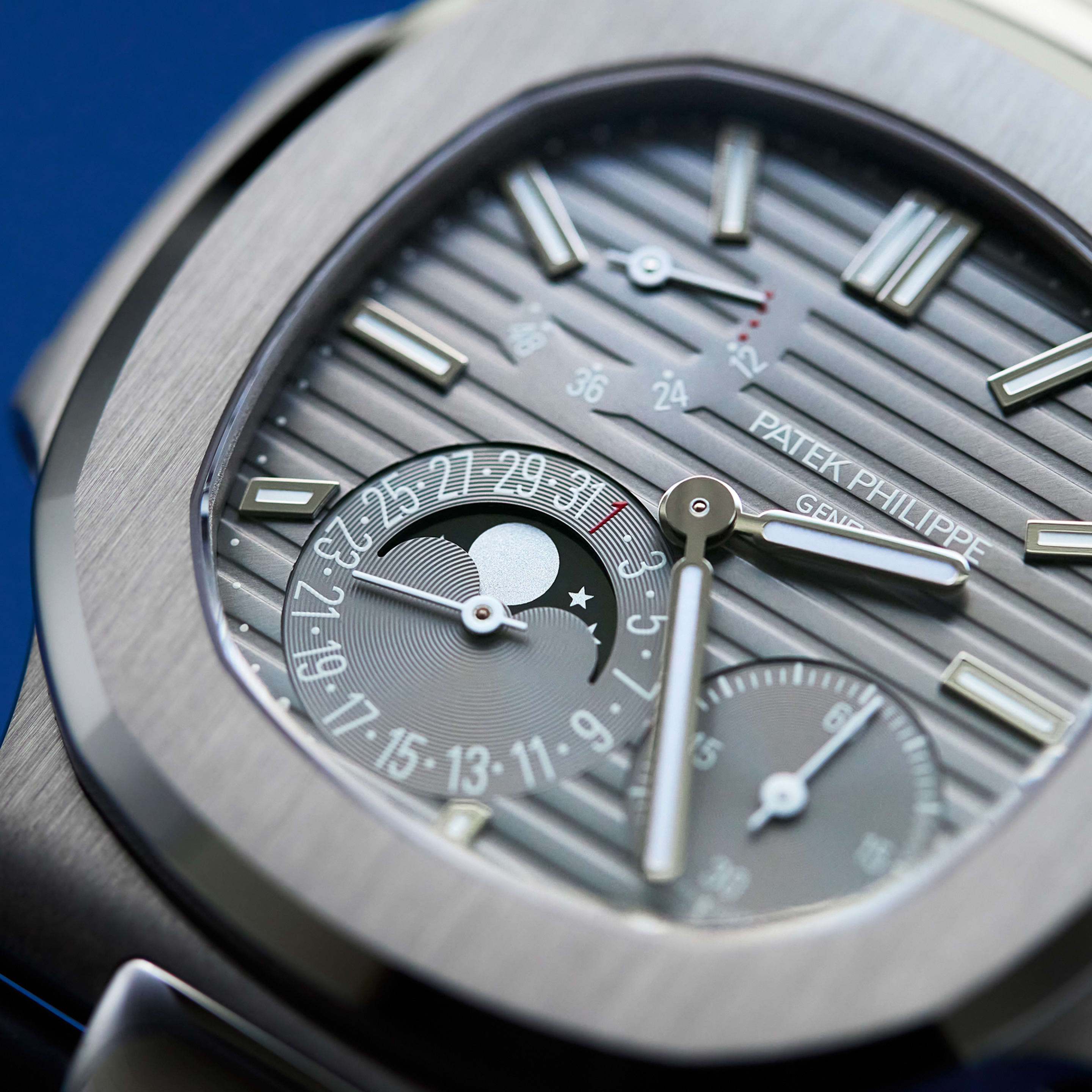 Nautilus Moonphase White Gold Grey Dial 40mm Product Image