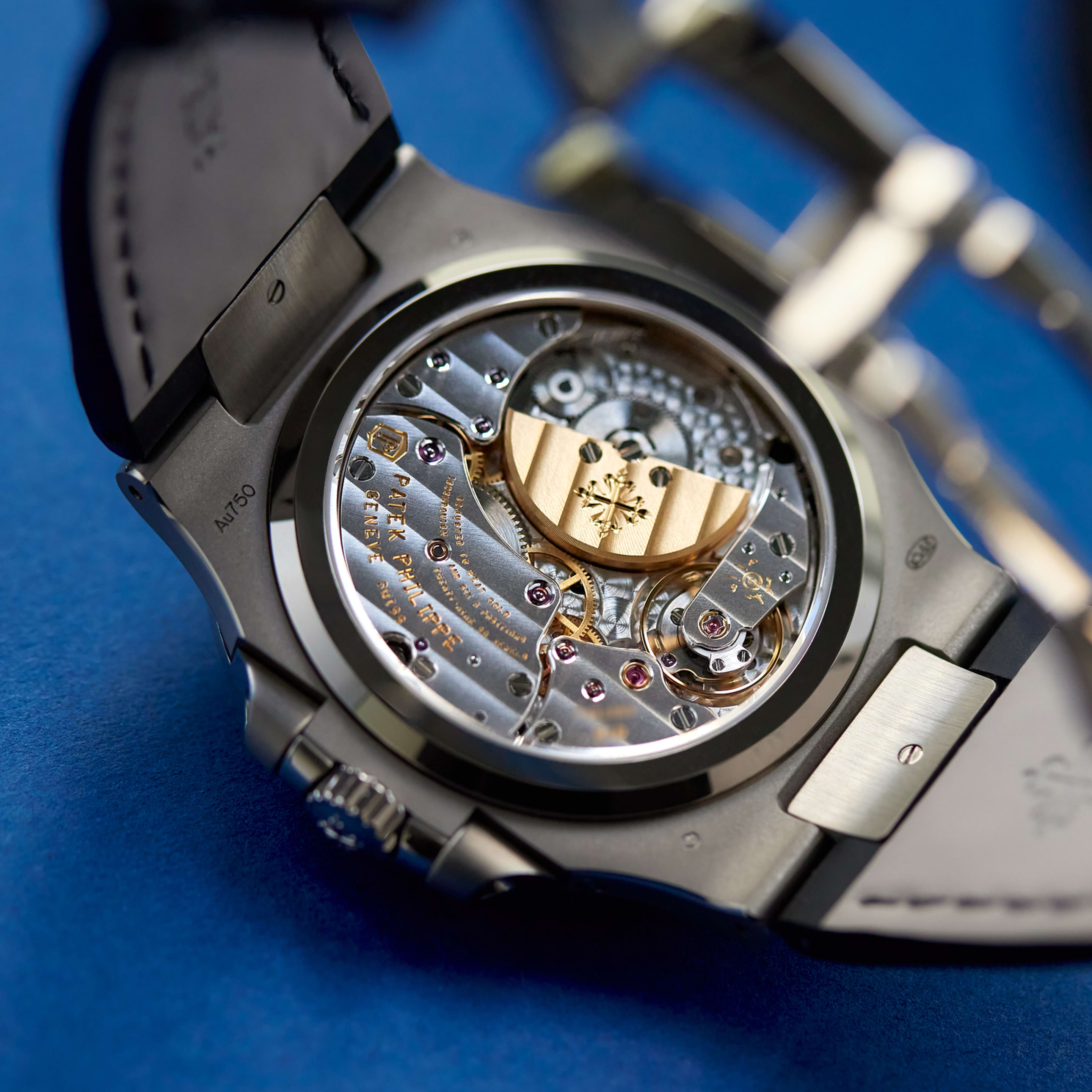 Nautilus Moonphase White Gold Grey Dial 40mm Product Image