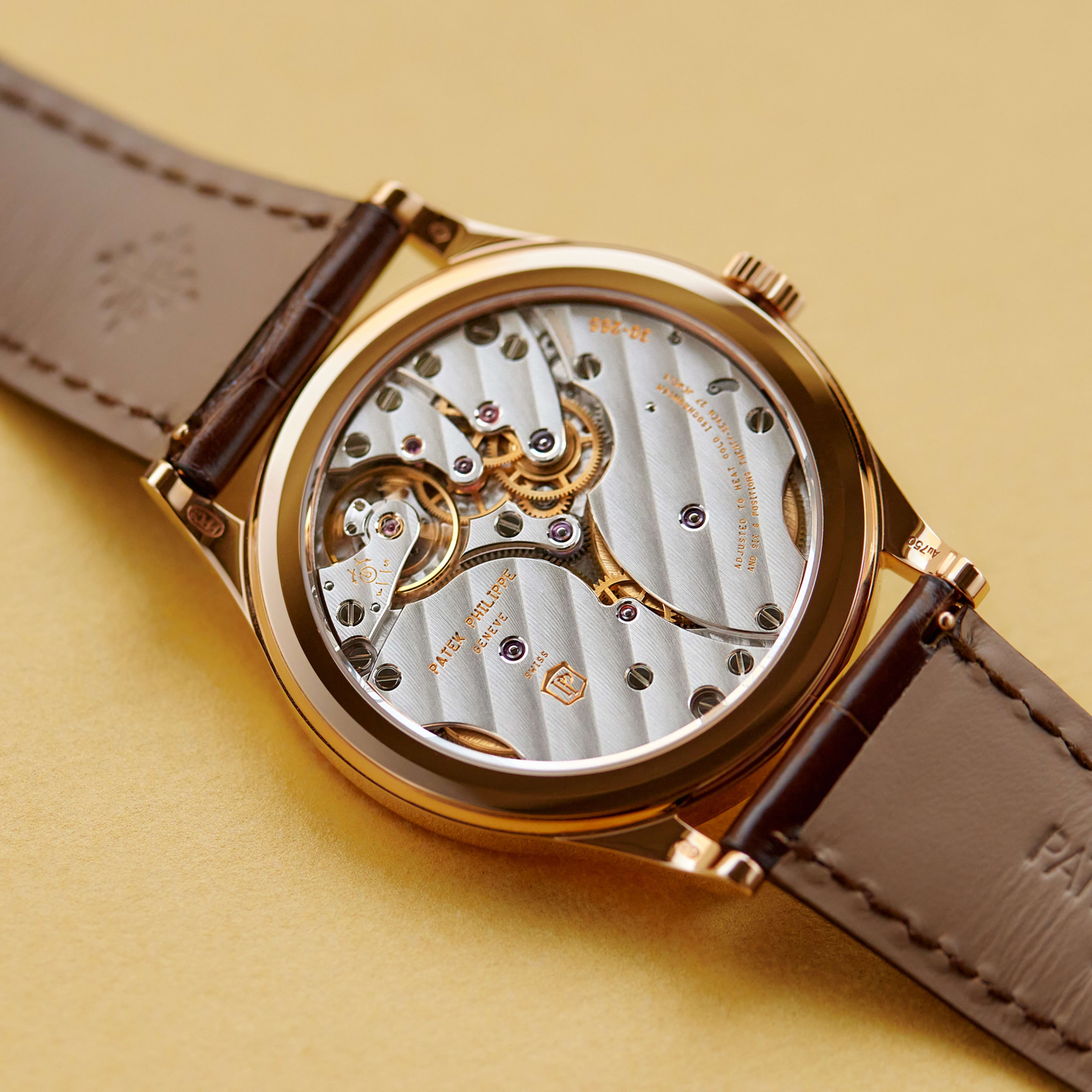Calatrava Rose Gold Silver Dial 39mm Product Image
