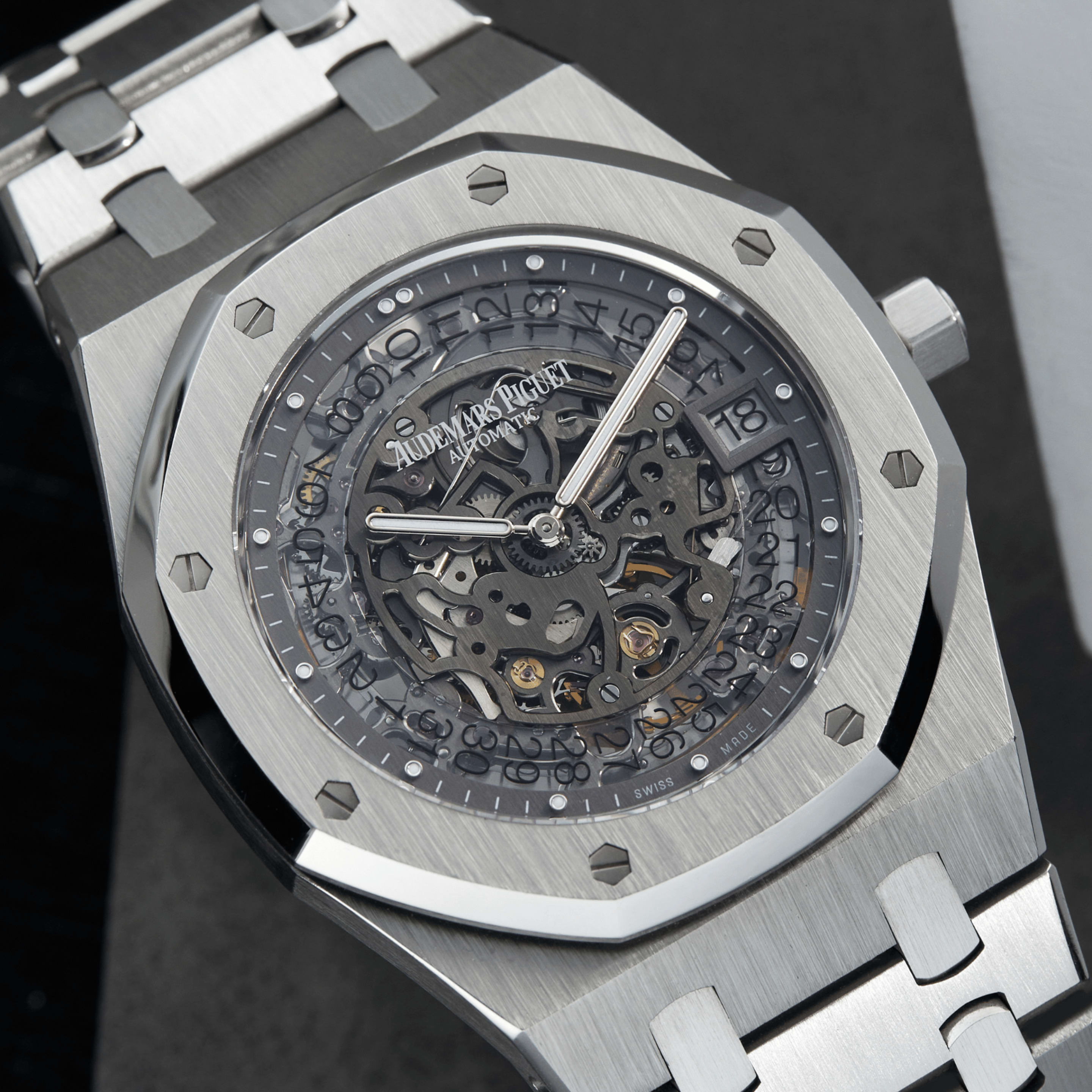 Audemars Piguet Royal Oak Extra-Thin 40th Anniversary Platinum