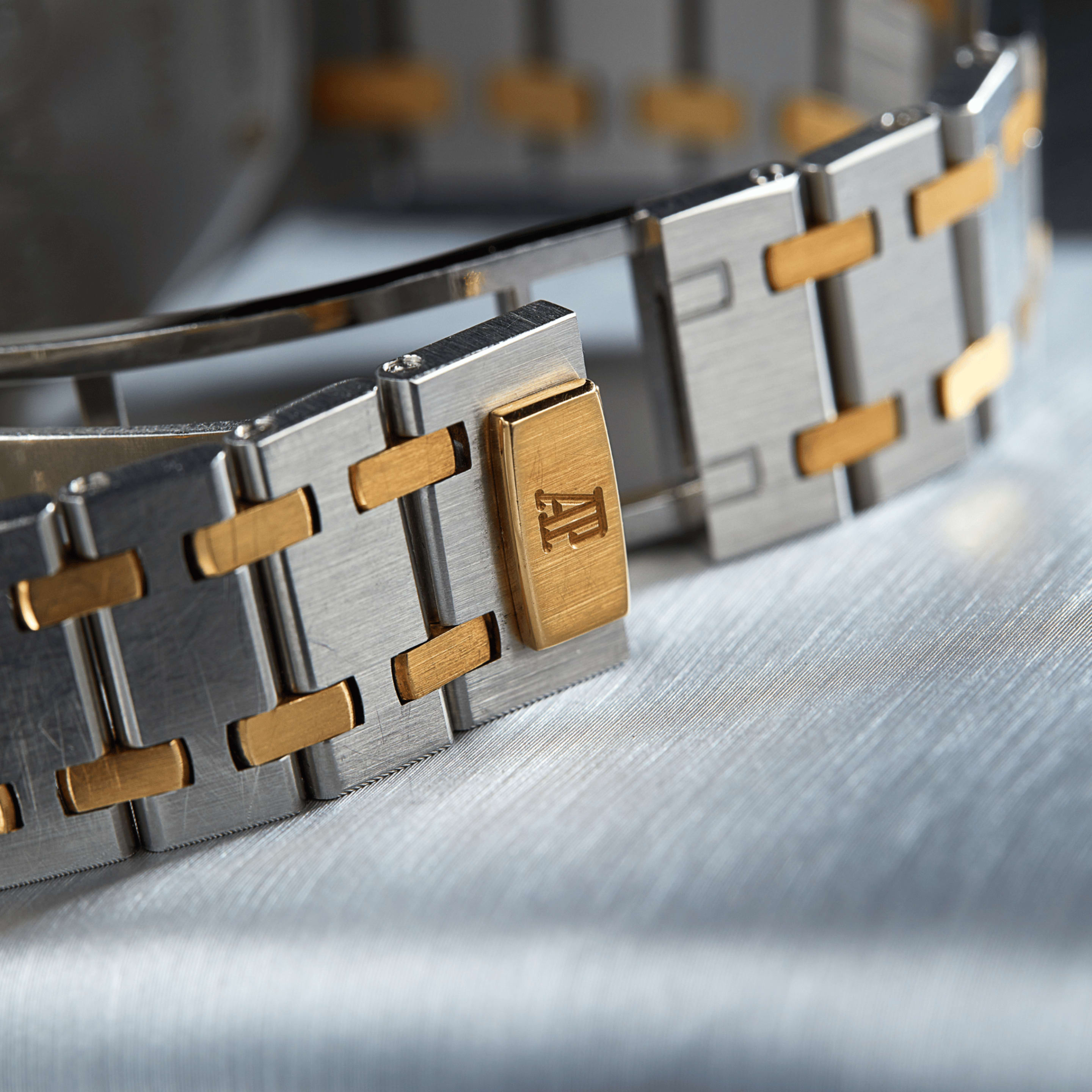 Royal Oak Yellow Gold & Steel Grey Dial 30mm Product Image