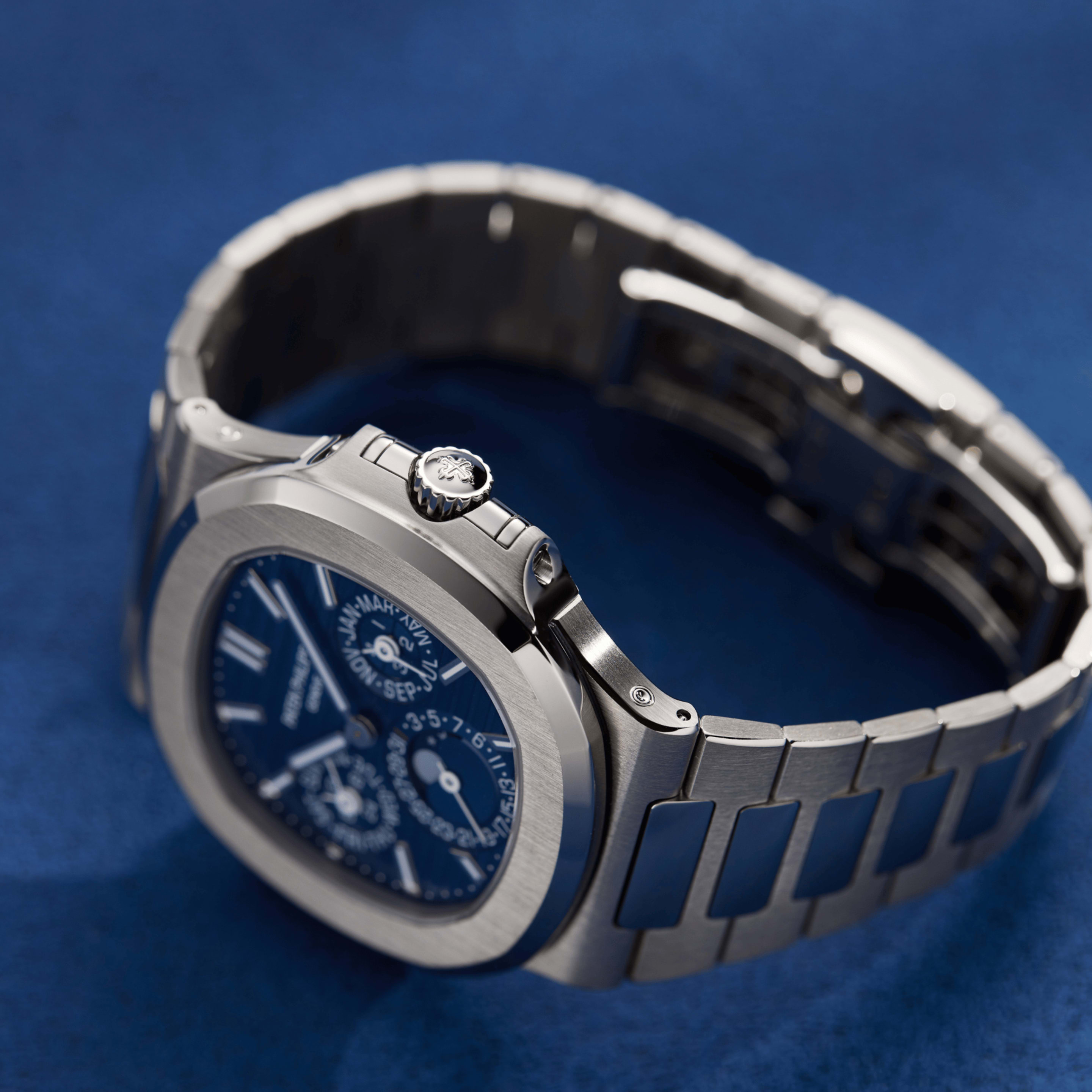 Nautilus Perpetual Calendar White Gold Blue Dial 40mm Product Image