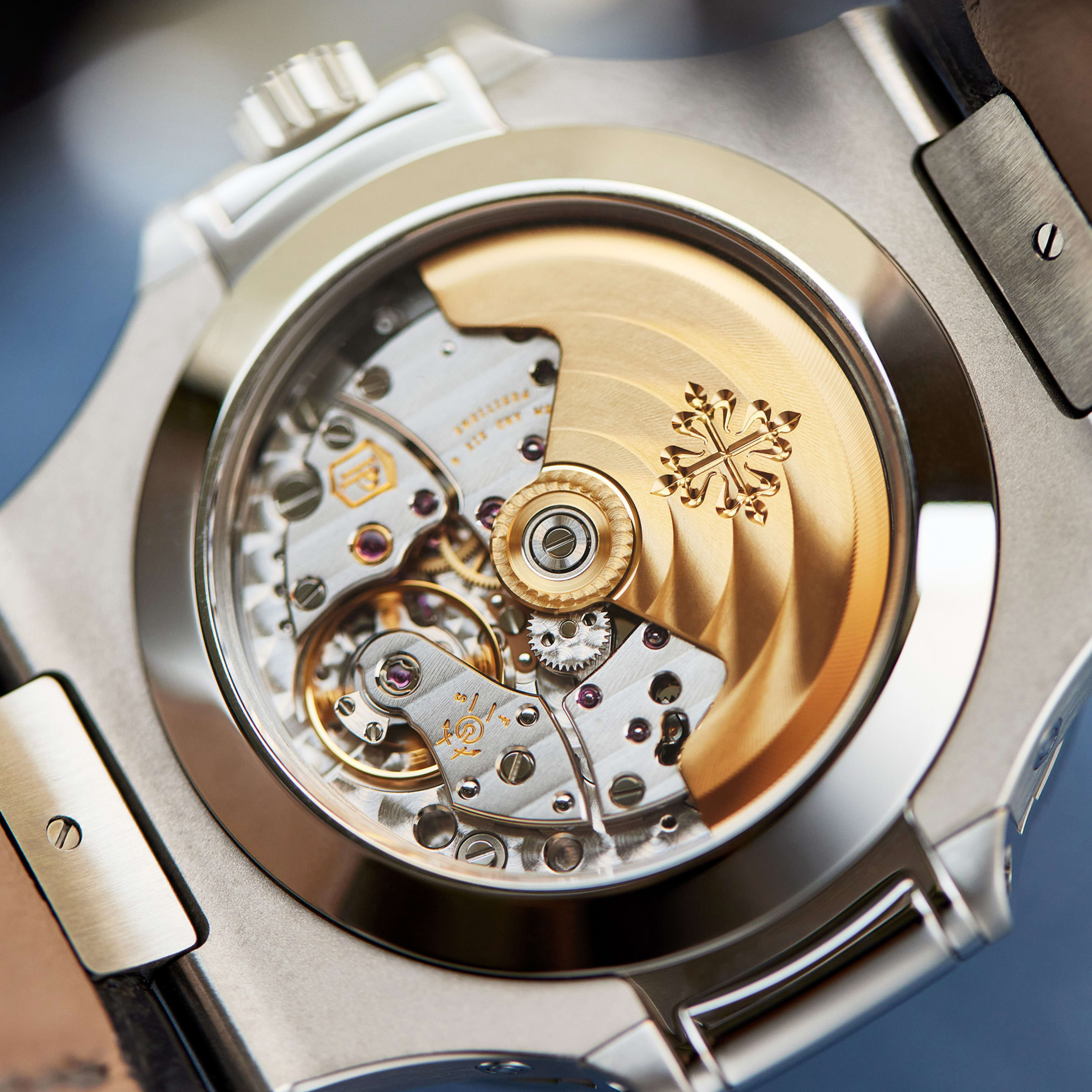 Nautilus Annual Calendar Steel Black Dial 40mm Product Image