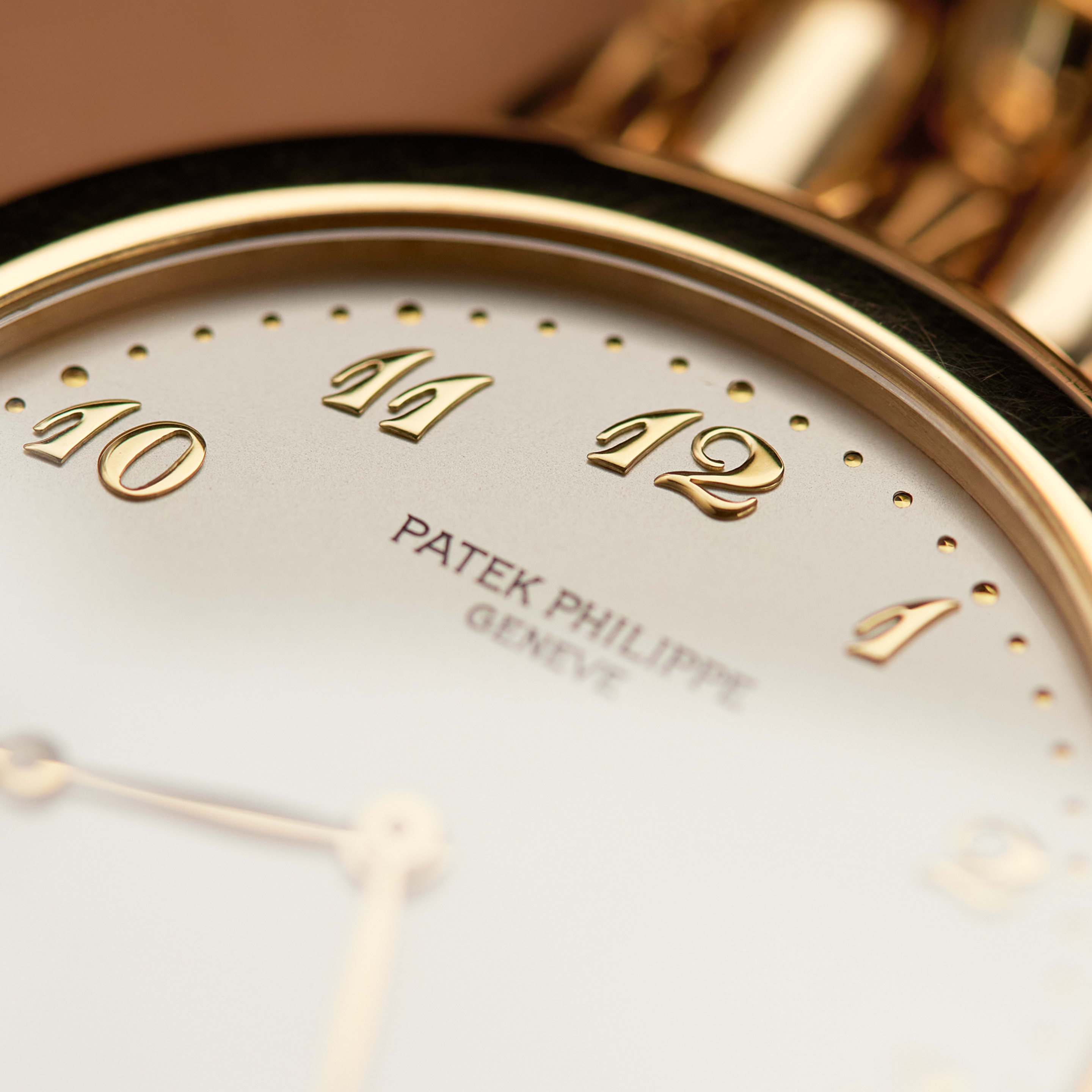 Vintage Calatrava Yellow Gold Silver Dial 34mm Product Image