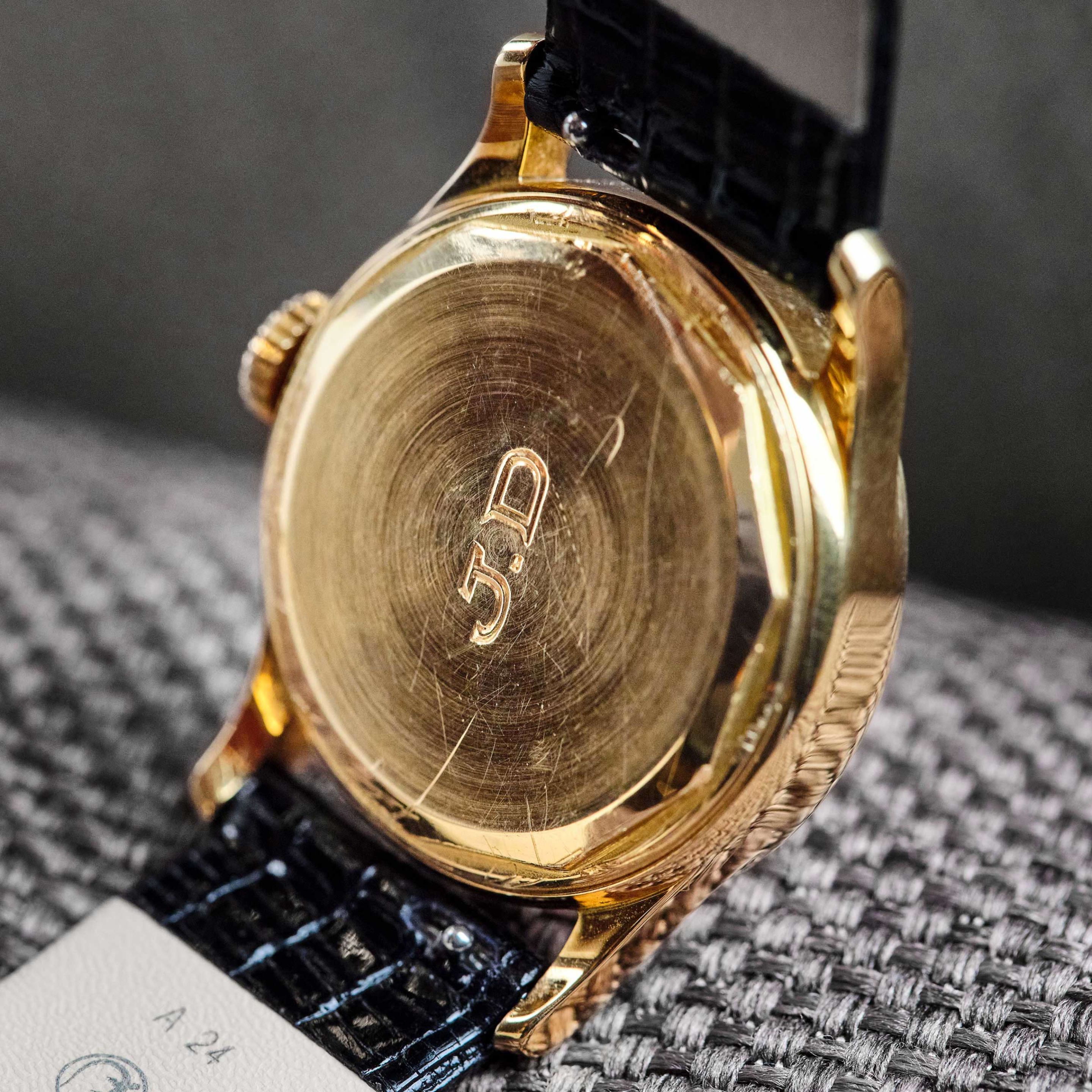 Vintage Calatrava "Gubelin" Yellow Gold White Dial 35mm Product Image