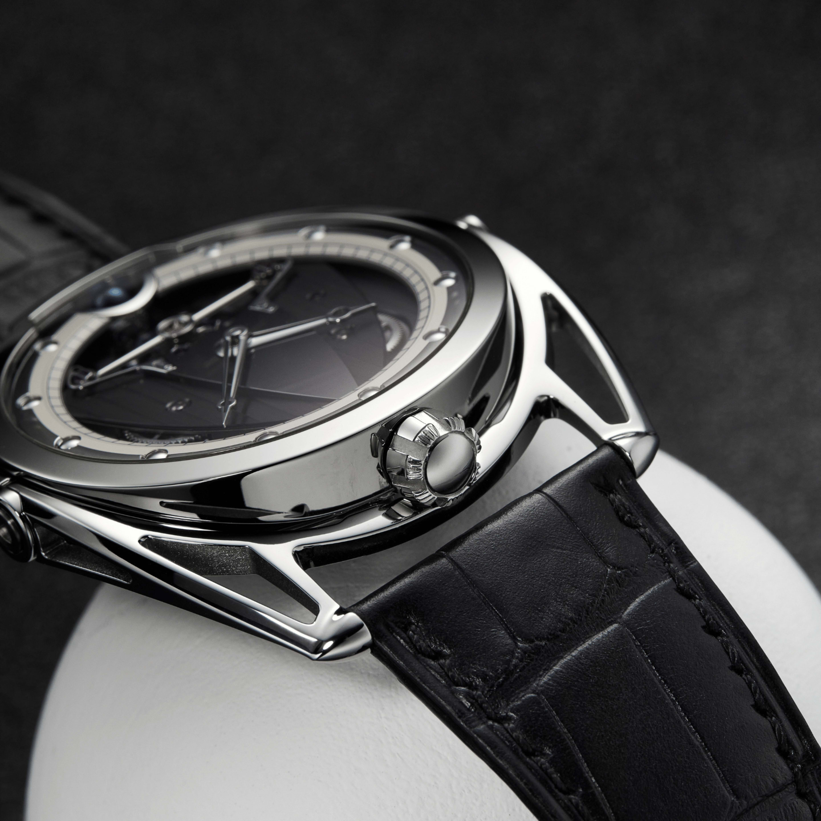 DB28 Titanium 43mm Product Image