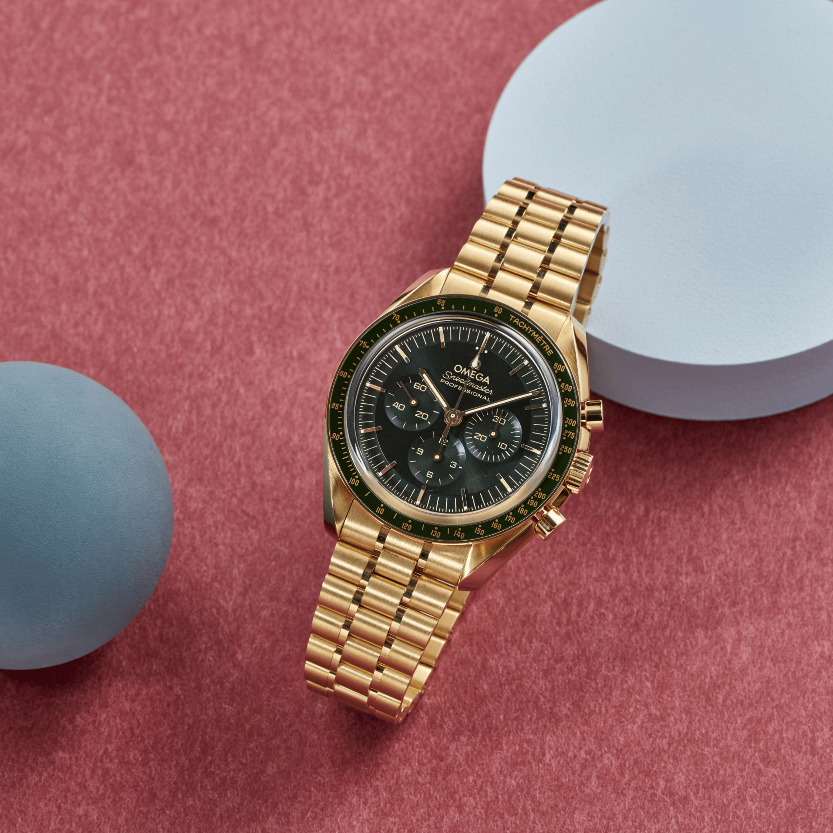稼働品　Omega アナログ時計 ゴールド Omega Speedmaster Yellow Gold Green Dial 42mm 310.60.42.50.10.001