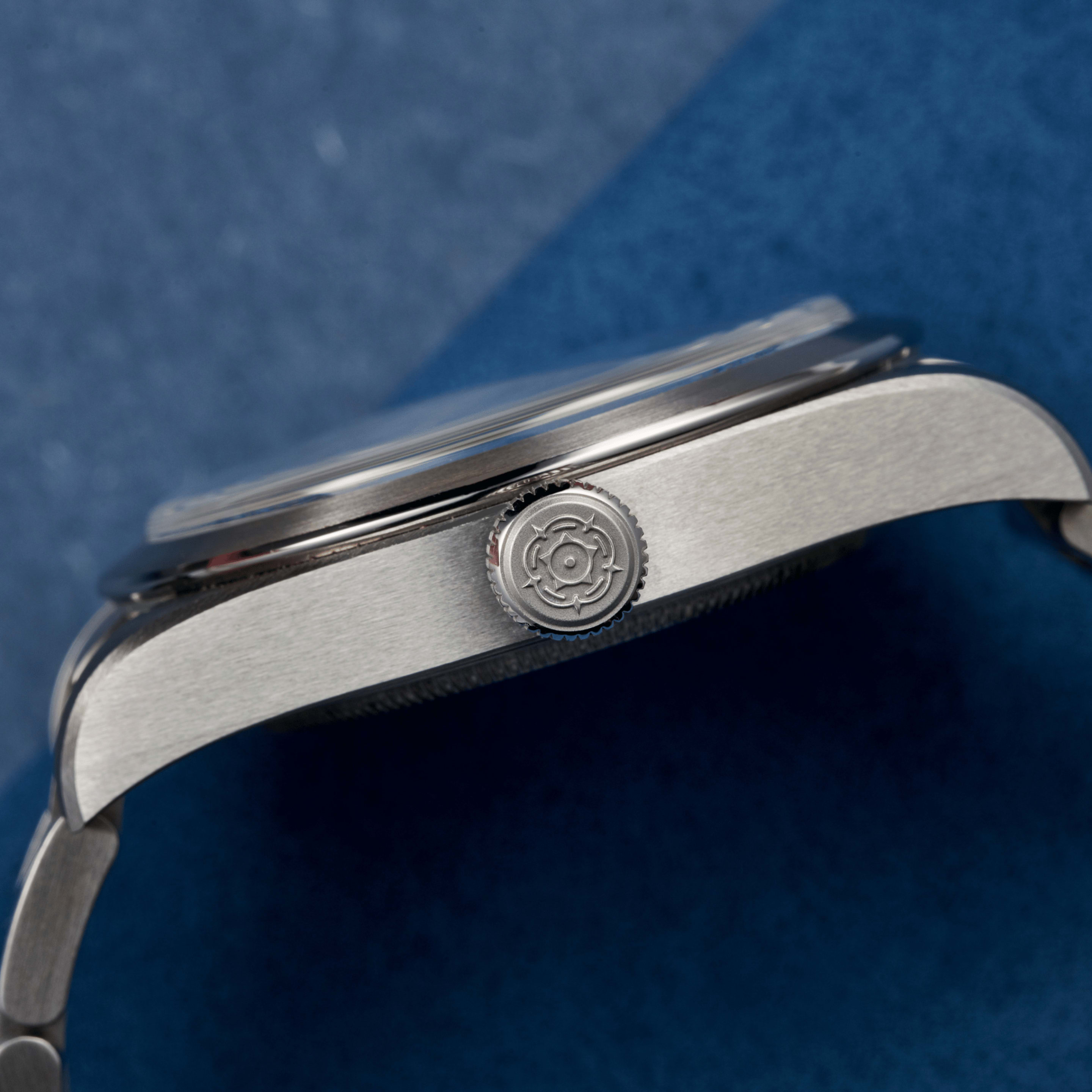 Ranger Steel Black Dial 39mm Product Image