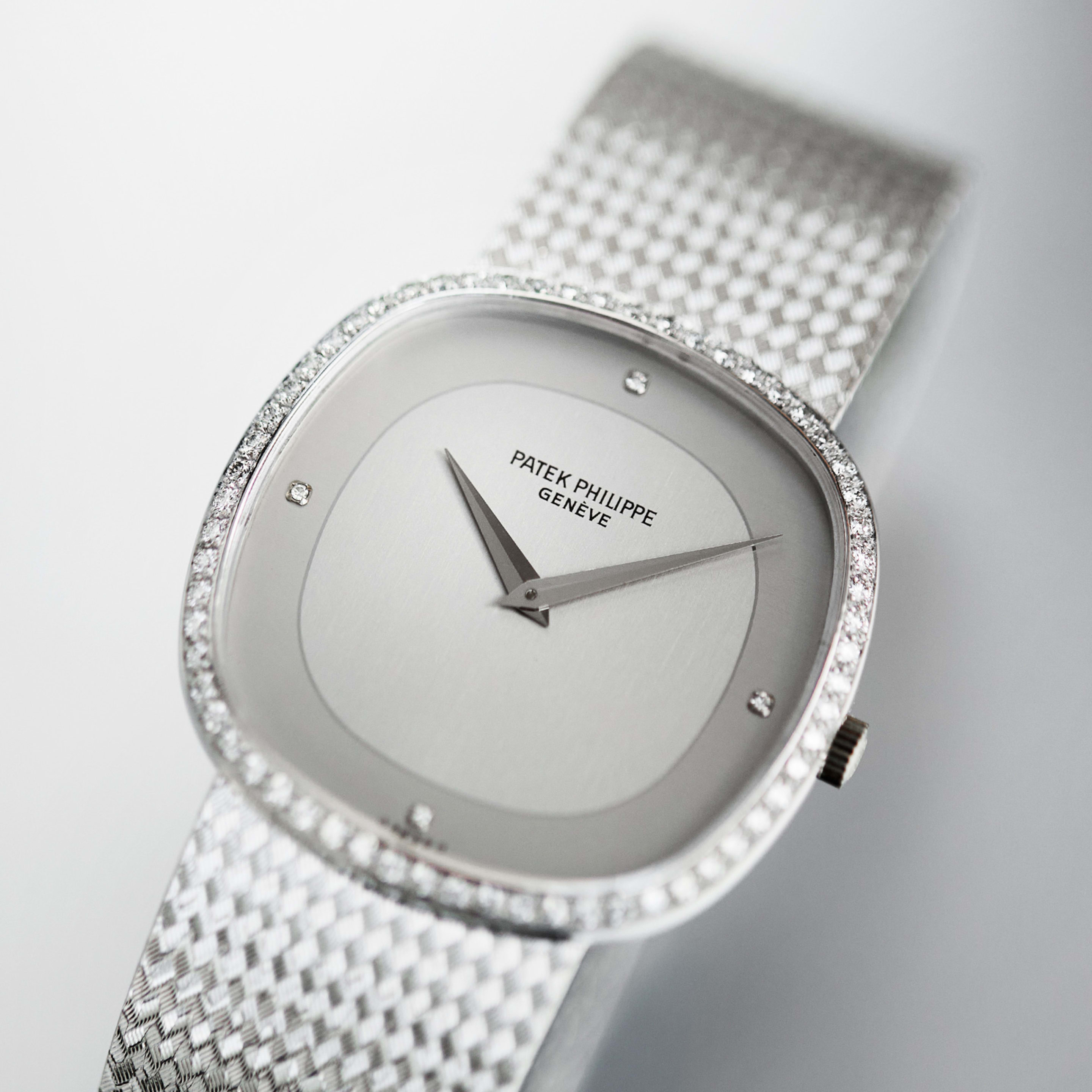 Vintage Ellipse White Gold Diamond Silver Dial 33mm Product Image