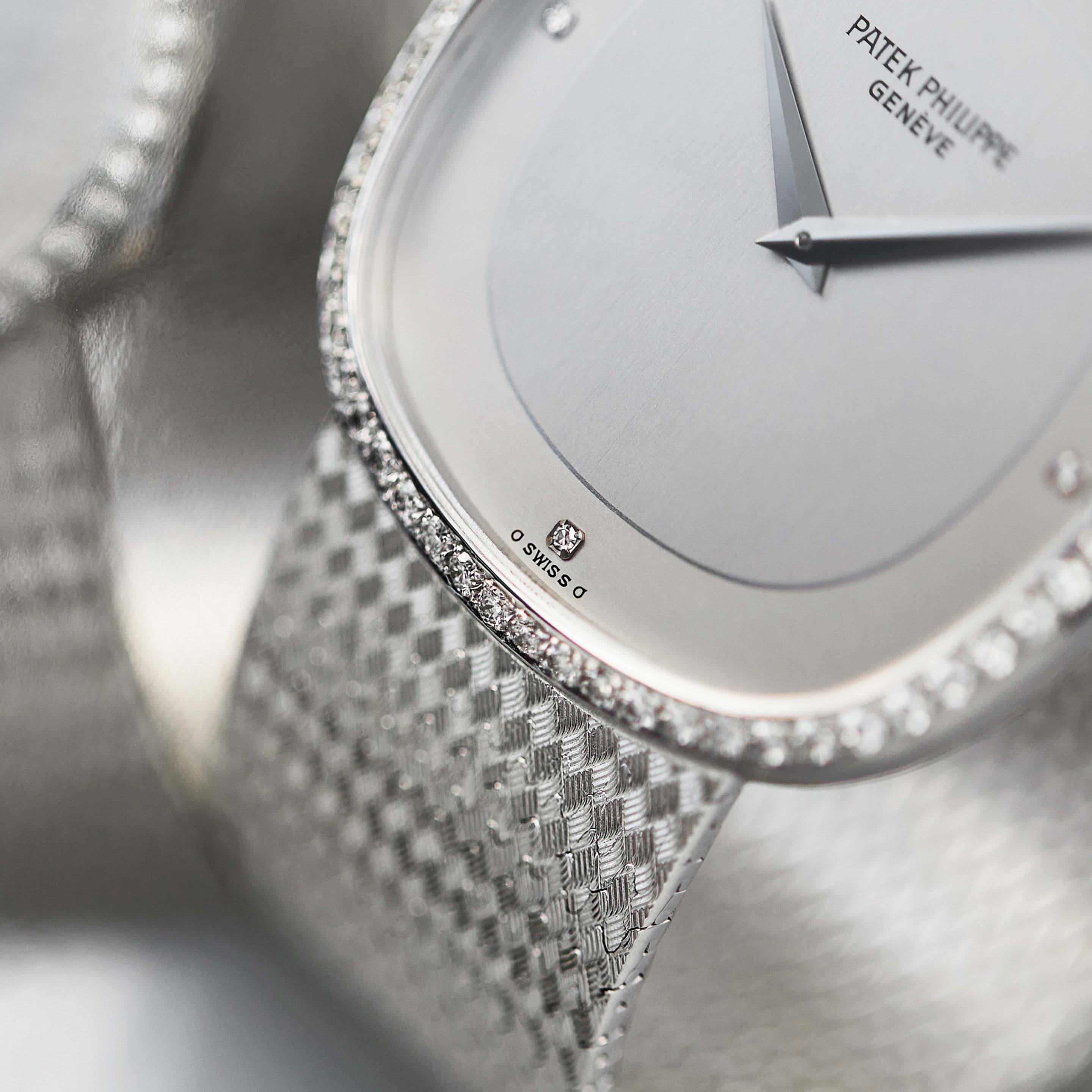Vintage Ellipse White Gold Diamond Silver Dial 33mm Product Image