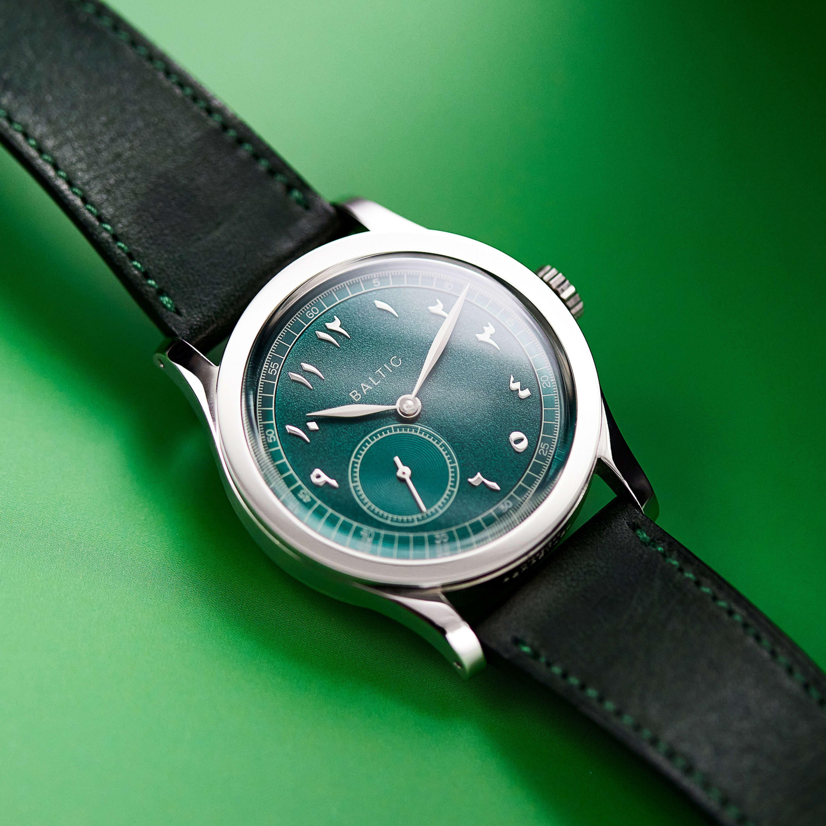 Baltic Baltic x Perpétuel MR01 Limited Edition Steel Green Dial