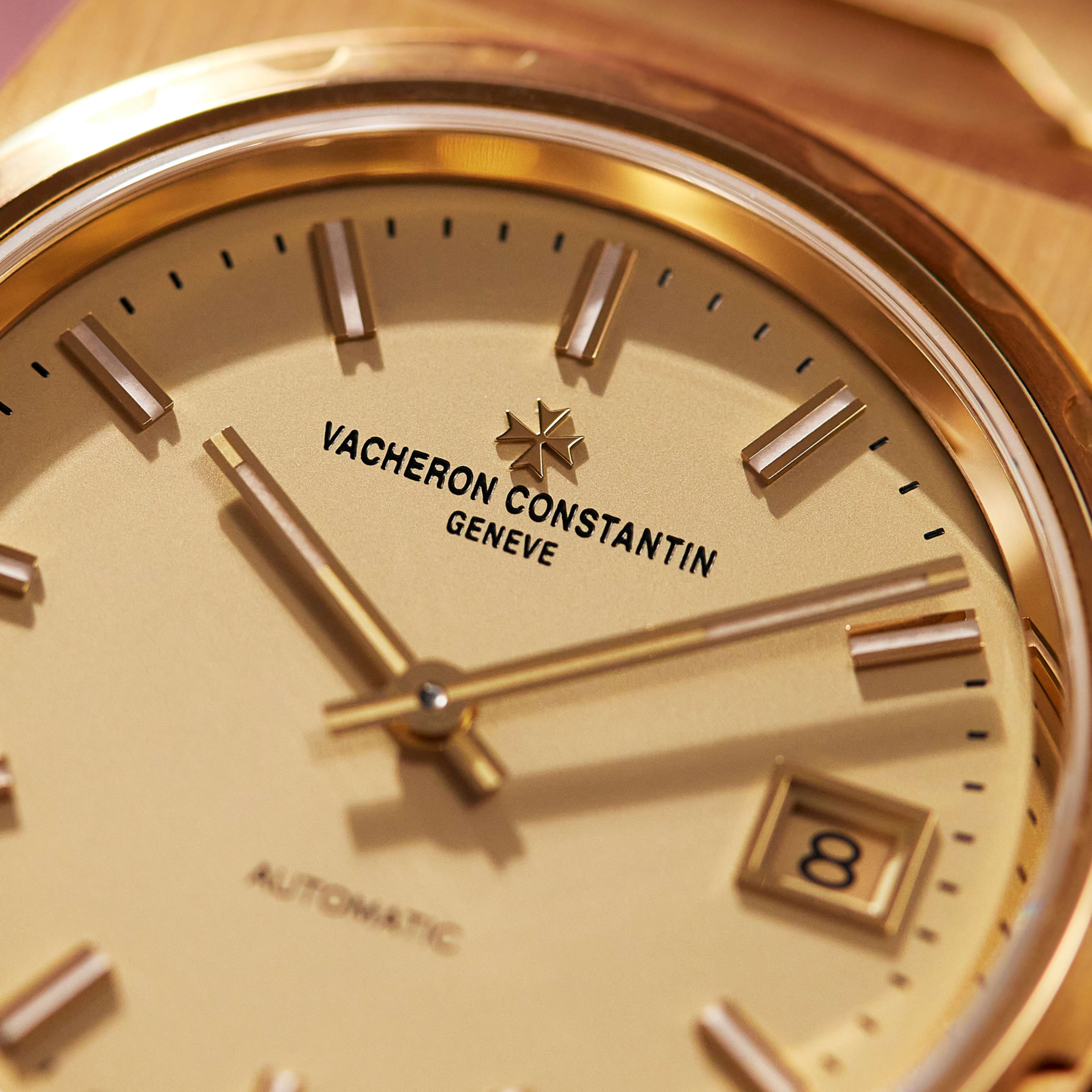 Historiques 222 Yellow Gold Champagne Dial 37mm Product Image