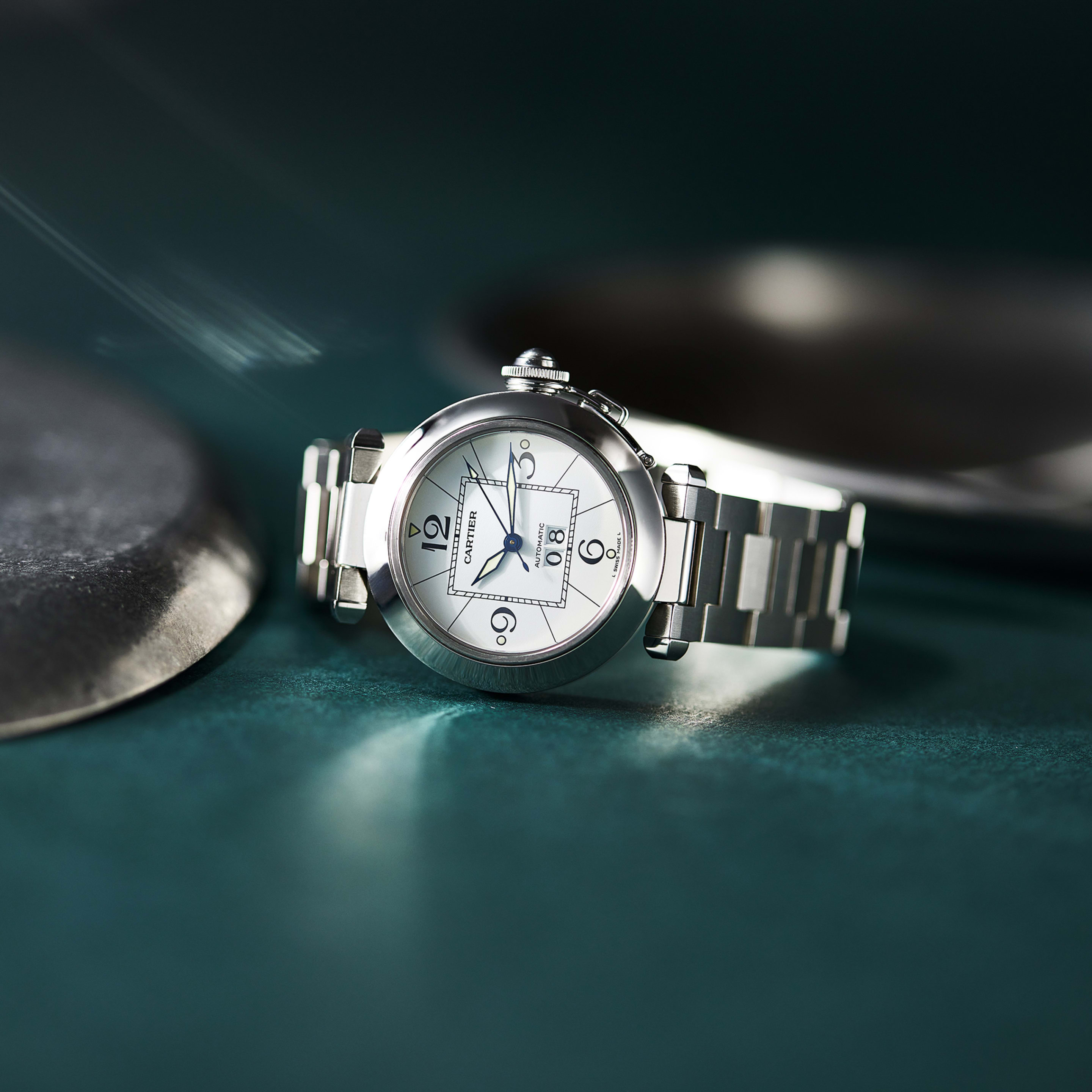 Pasha de Cartier Steel White Dial 35mm Product Image