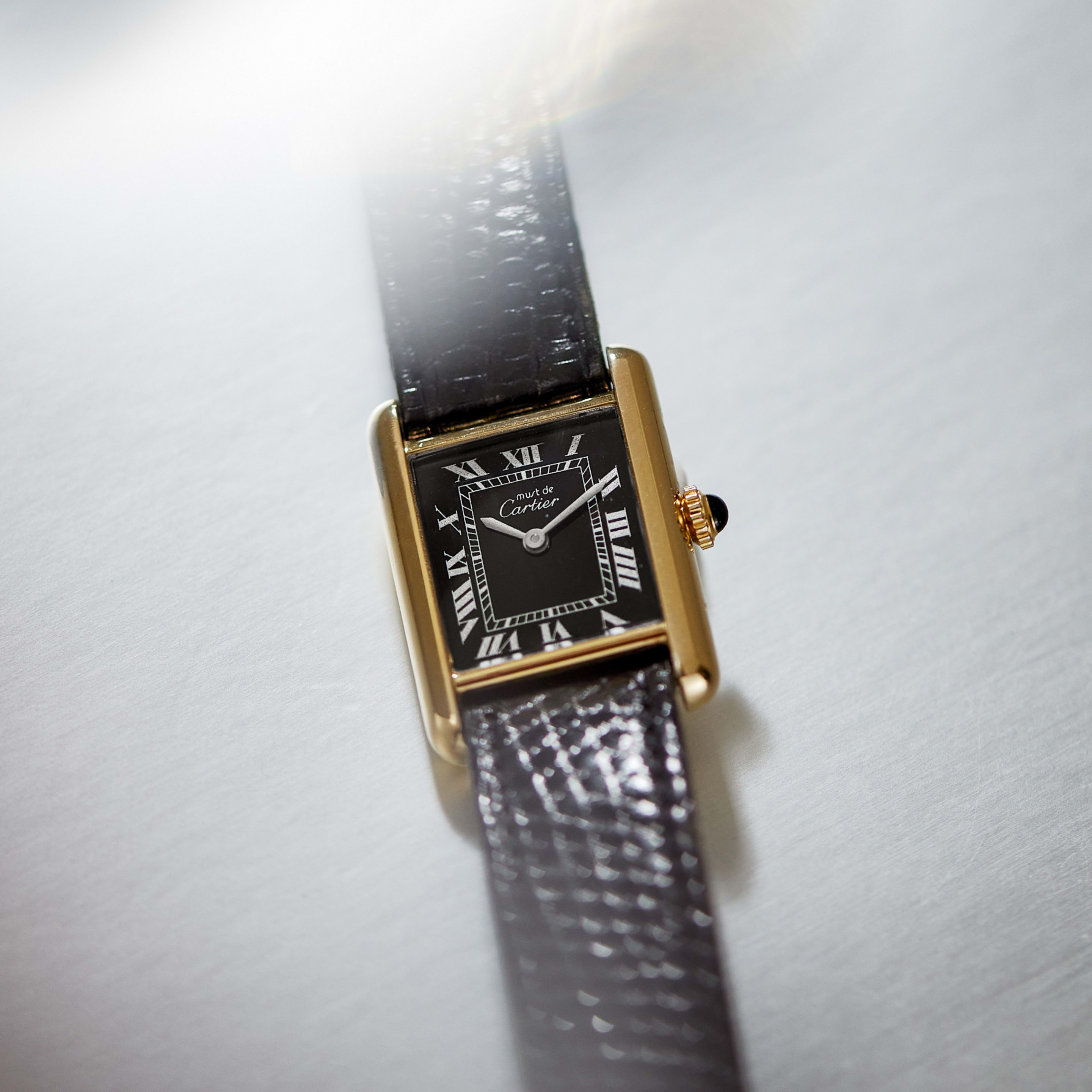 Cartier アナログ腕時計 ゴールド/ブラック Cartier Vintage Tank Vermeil Gold Plated Black Dial 21mm 82975913