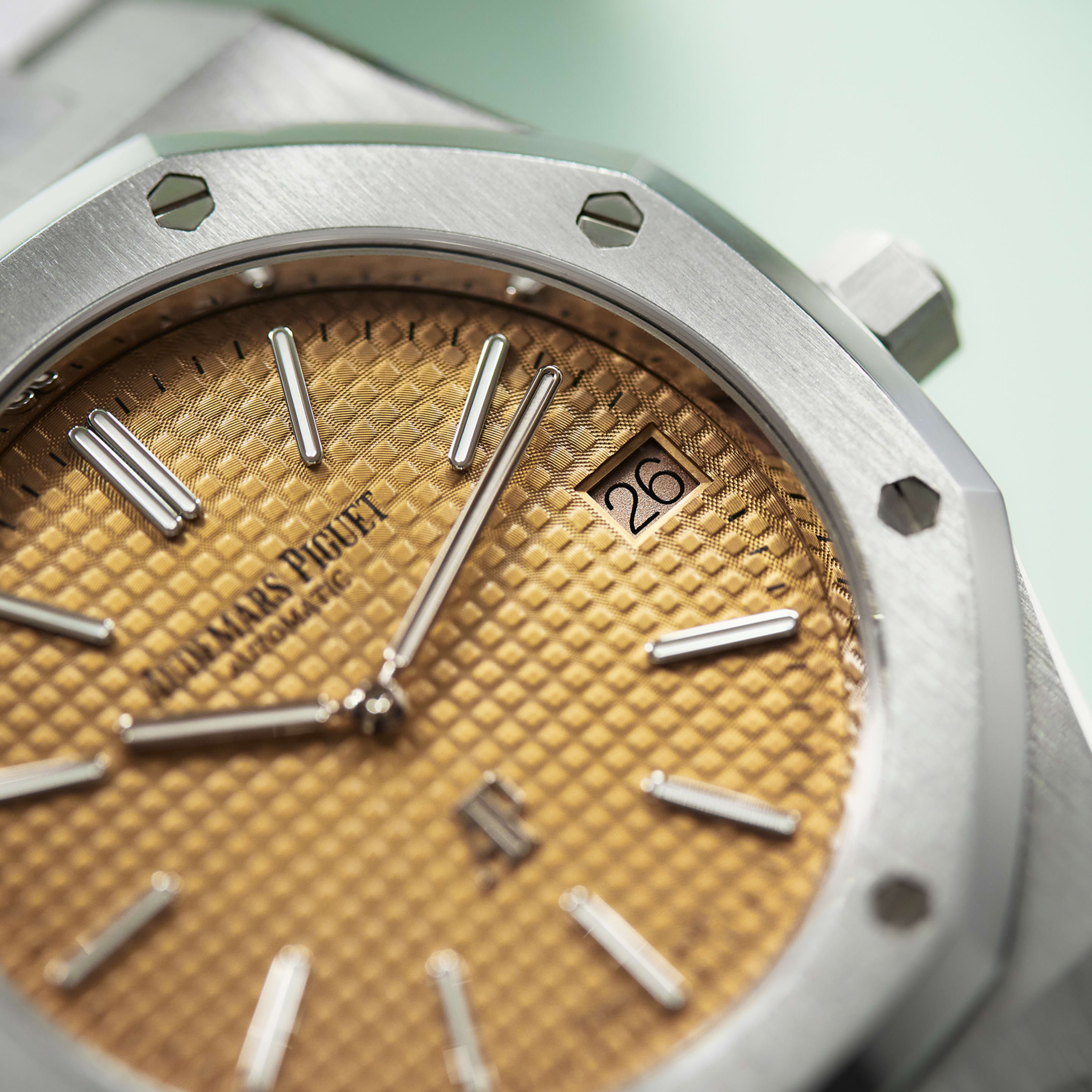 Audemars Piguet Royal Oak White Gold Salmon Dial 39mm 15202BC.OO