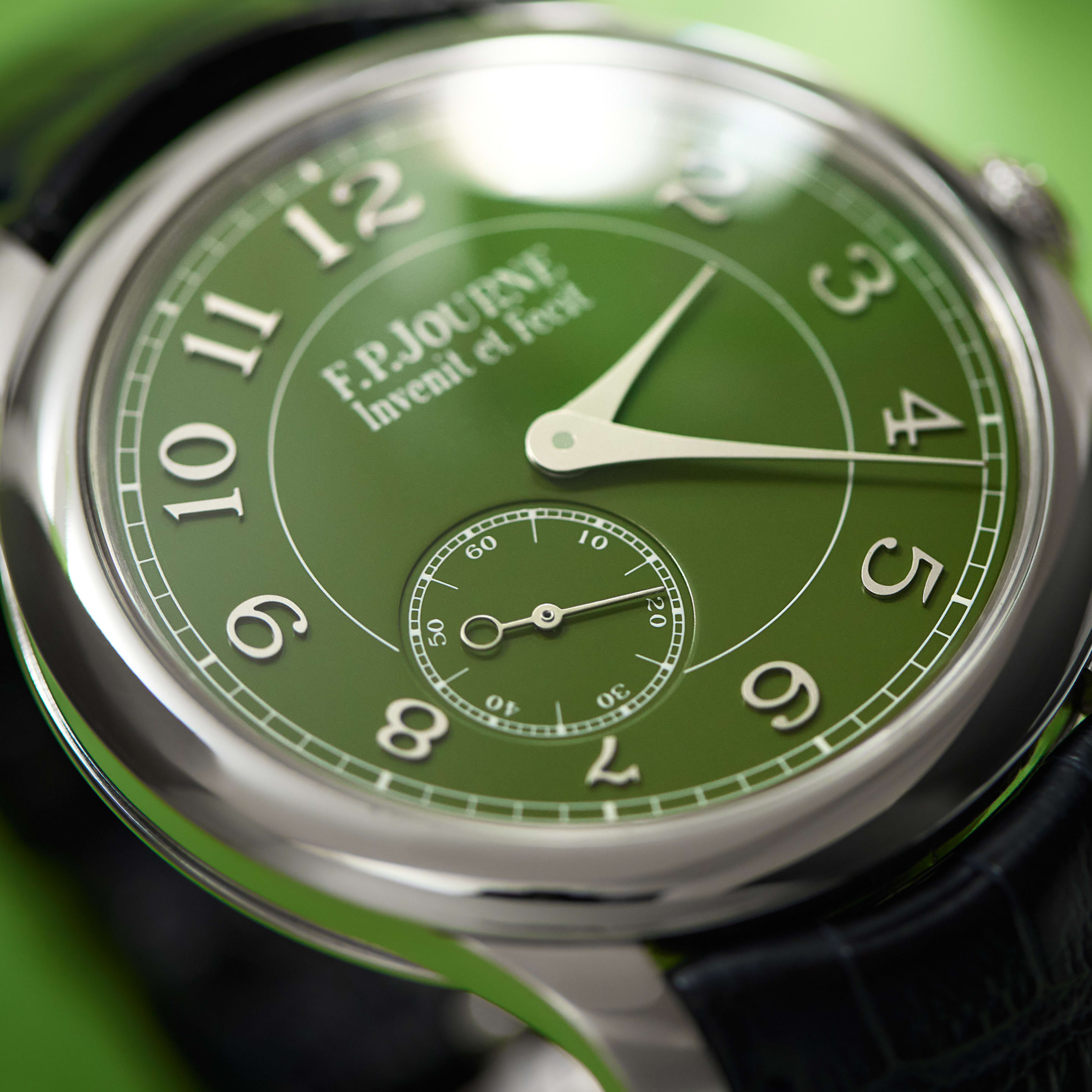 Chronometre Souverain "Dubai Edition" Platinum Green Dial 40mm Product Image