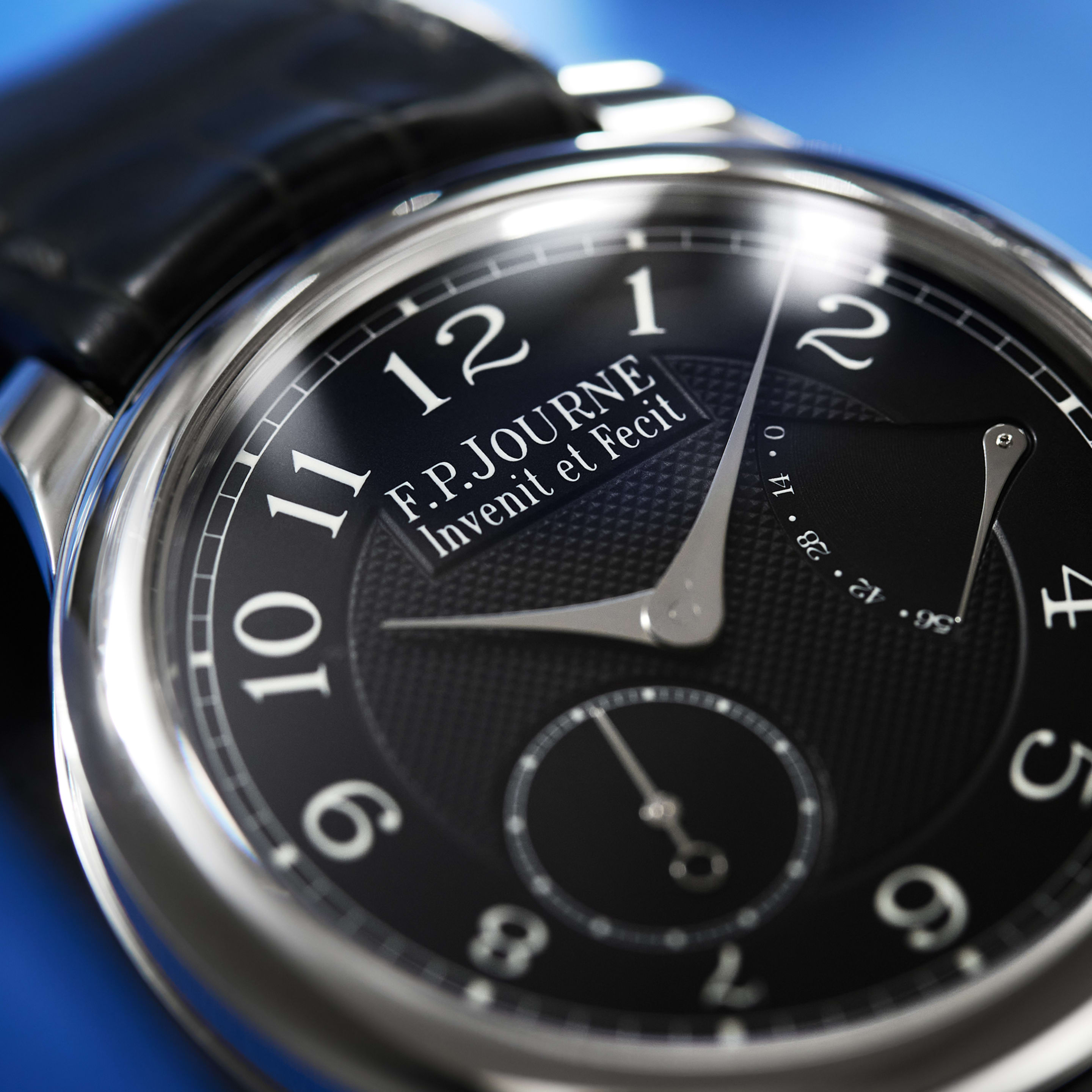 Chronomètre Souverain "Black Label" Platinum Black Dial 40mm Product Image