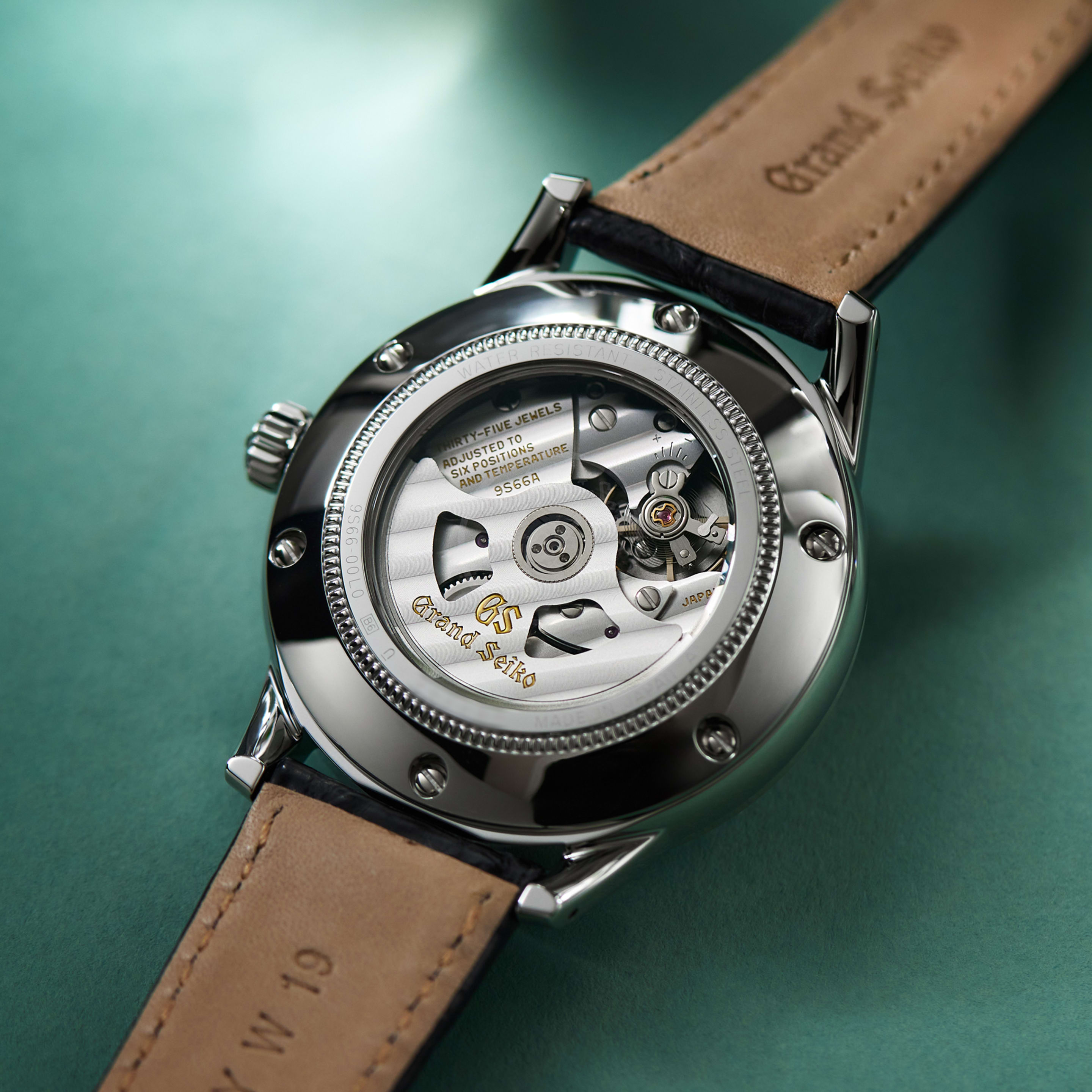 Elegance GMT "Snowdrop" Steel White Dial 39mm Product Image