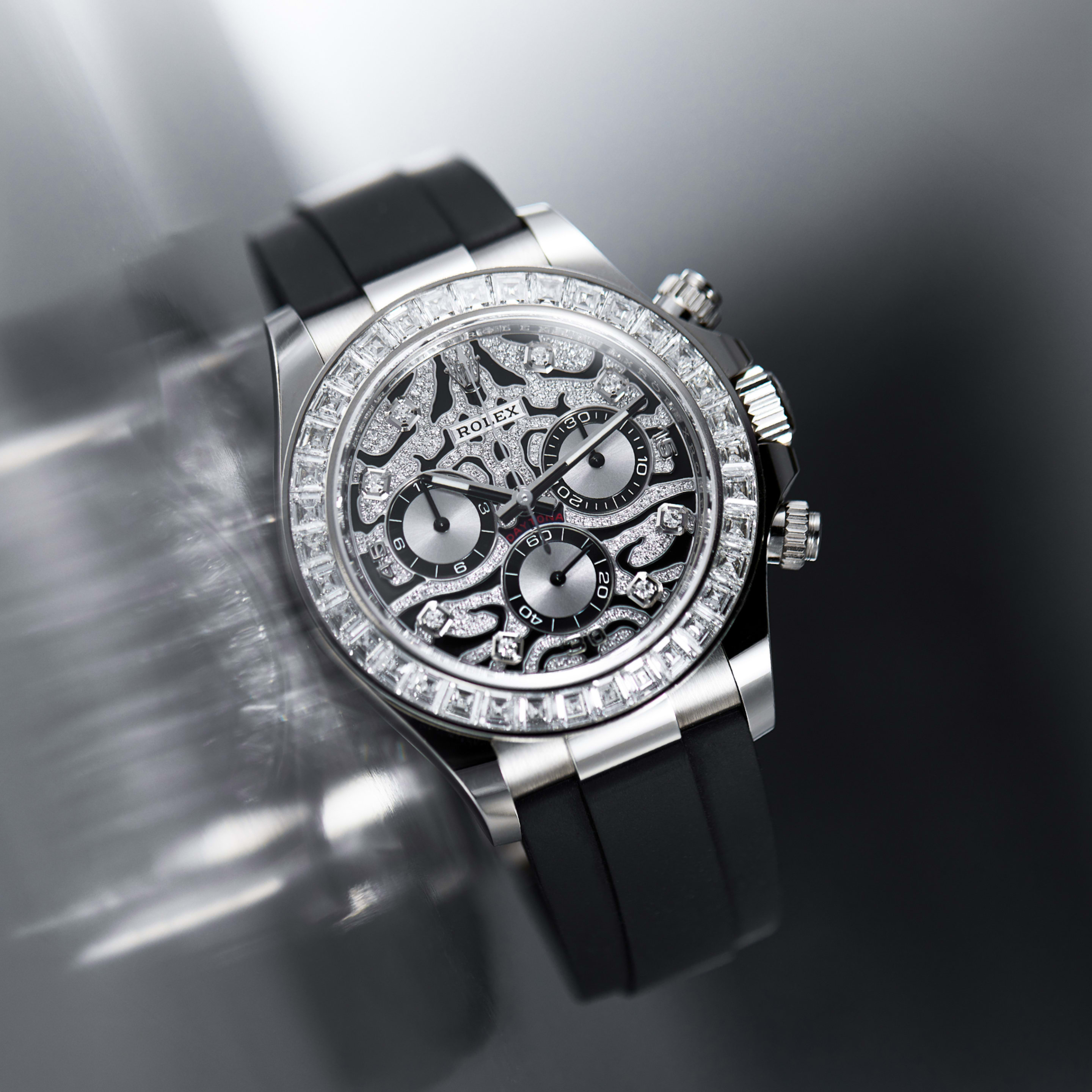 Daytona "Eye of the Tiger" White Gold Pave Dial 40mm Product Image