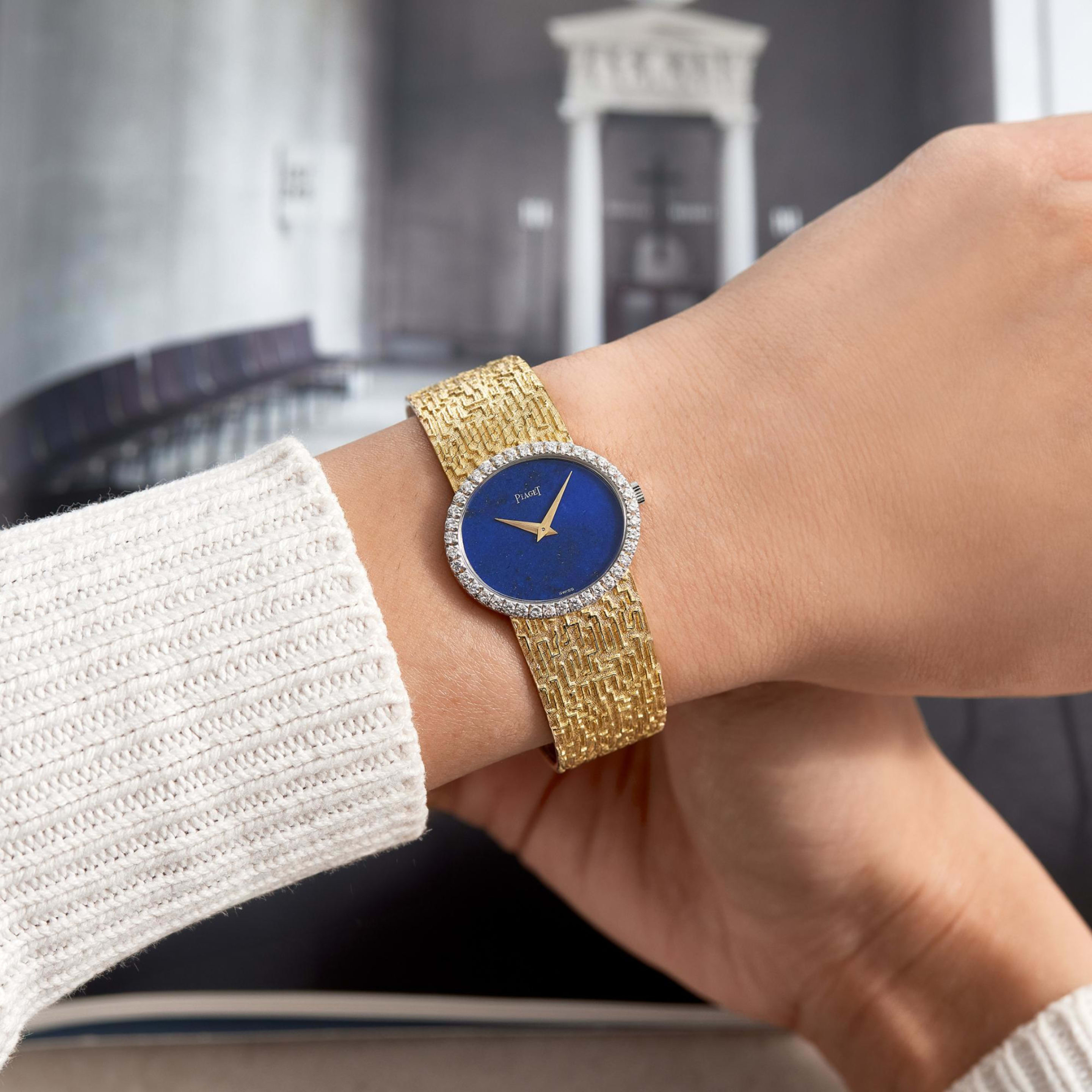 Oval Yellow Gold Diamond Blue Dial 36mm Product Image