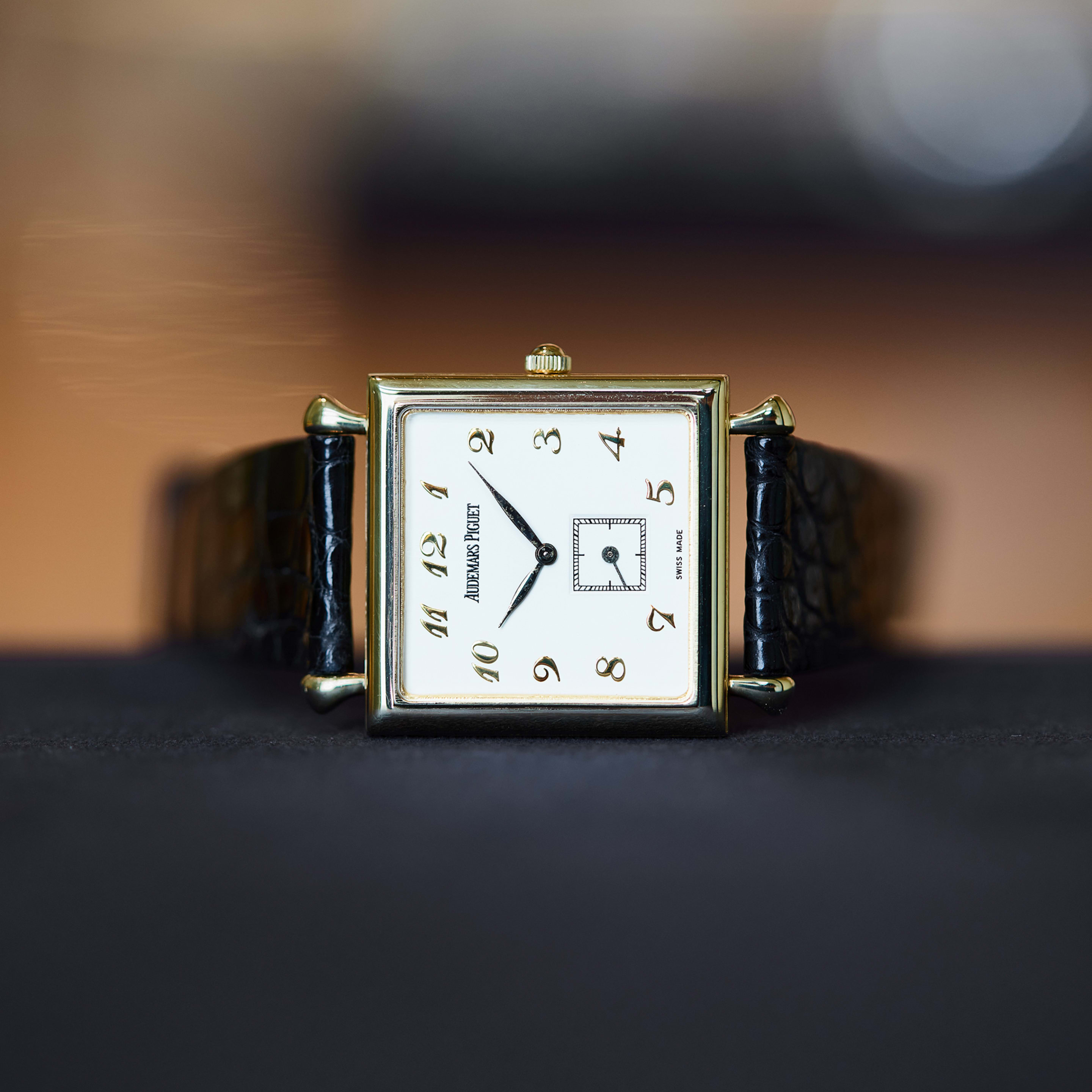 Vintage Carrée Yellow Gold White Dial 27mm Product Image