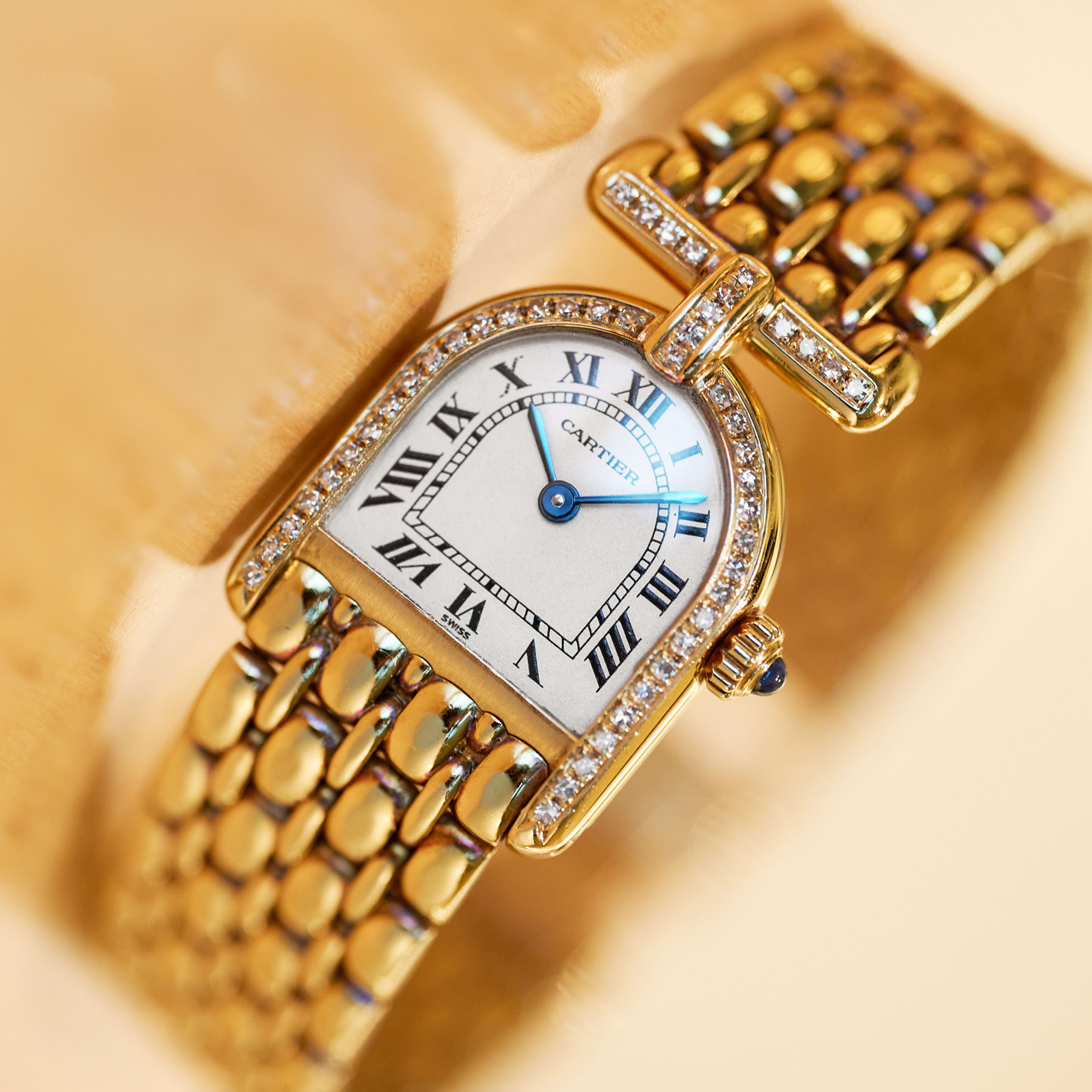 Vintage Calandre de Cartier Yellow Gold Diamond White Dial 18mm Product Image