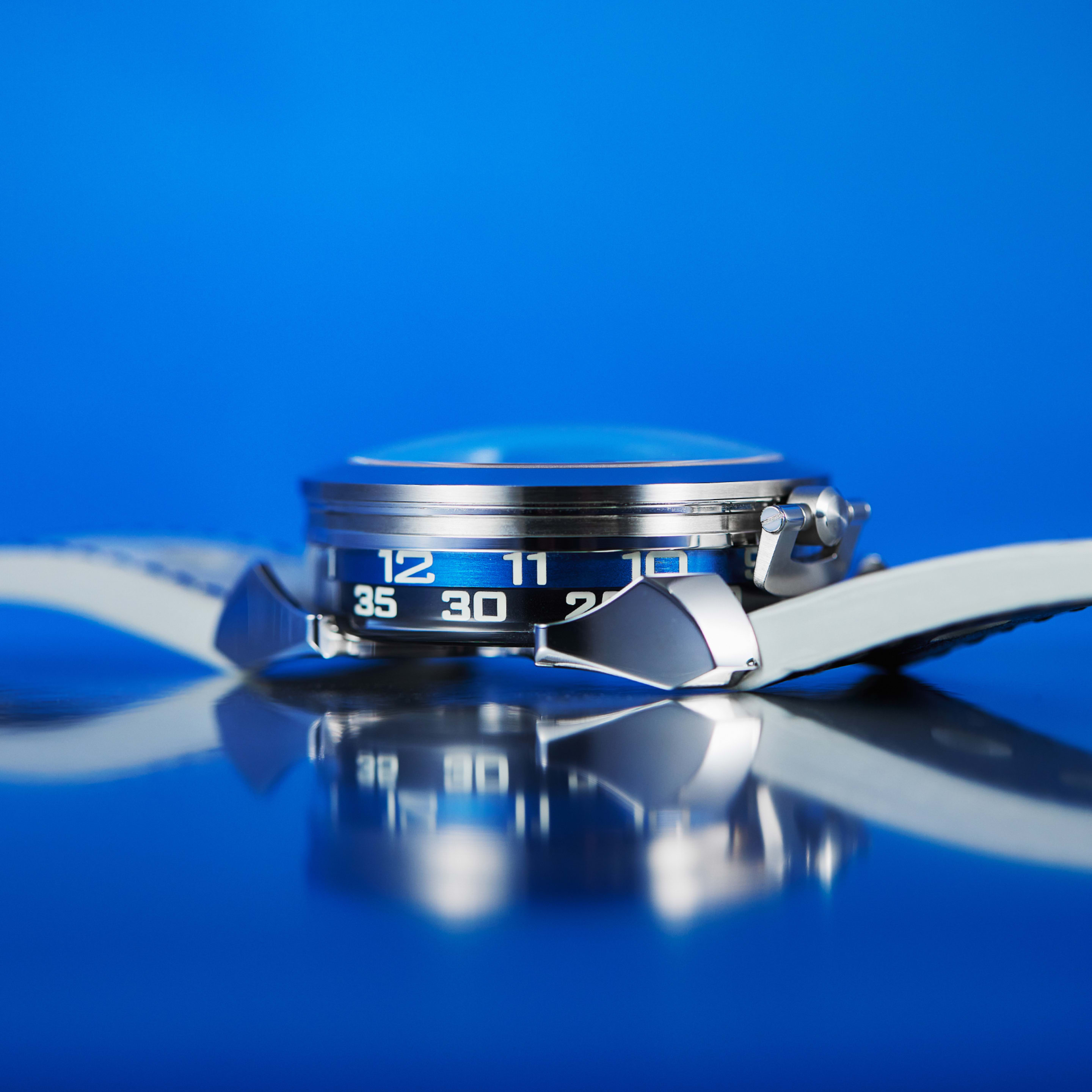 M.A.D. Editions M.A.D.1 BLUE 42mm Product Image