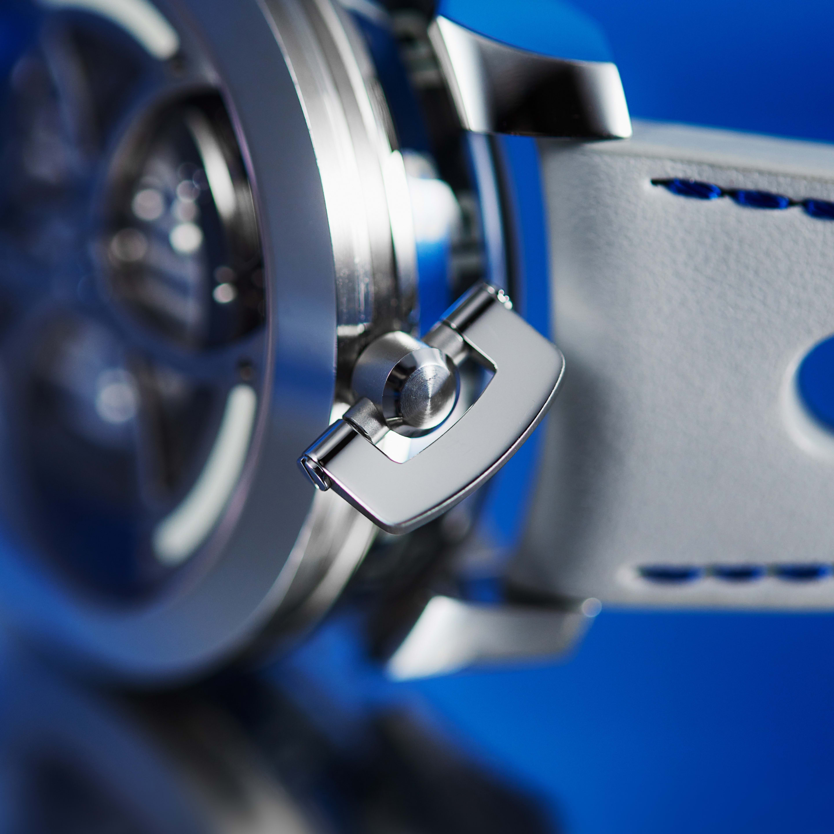 M.A.D. Editions M.A.D.1 BLUE 42mm Product Image