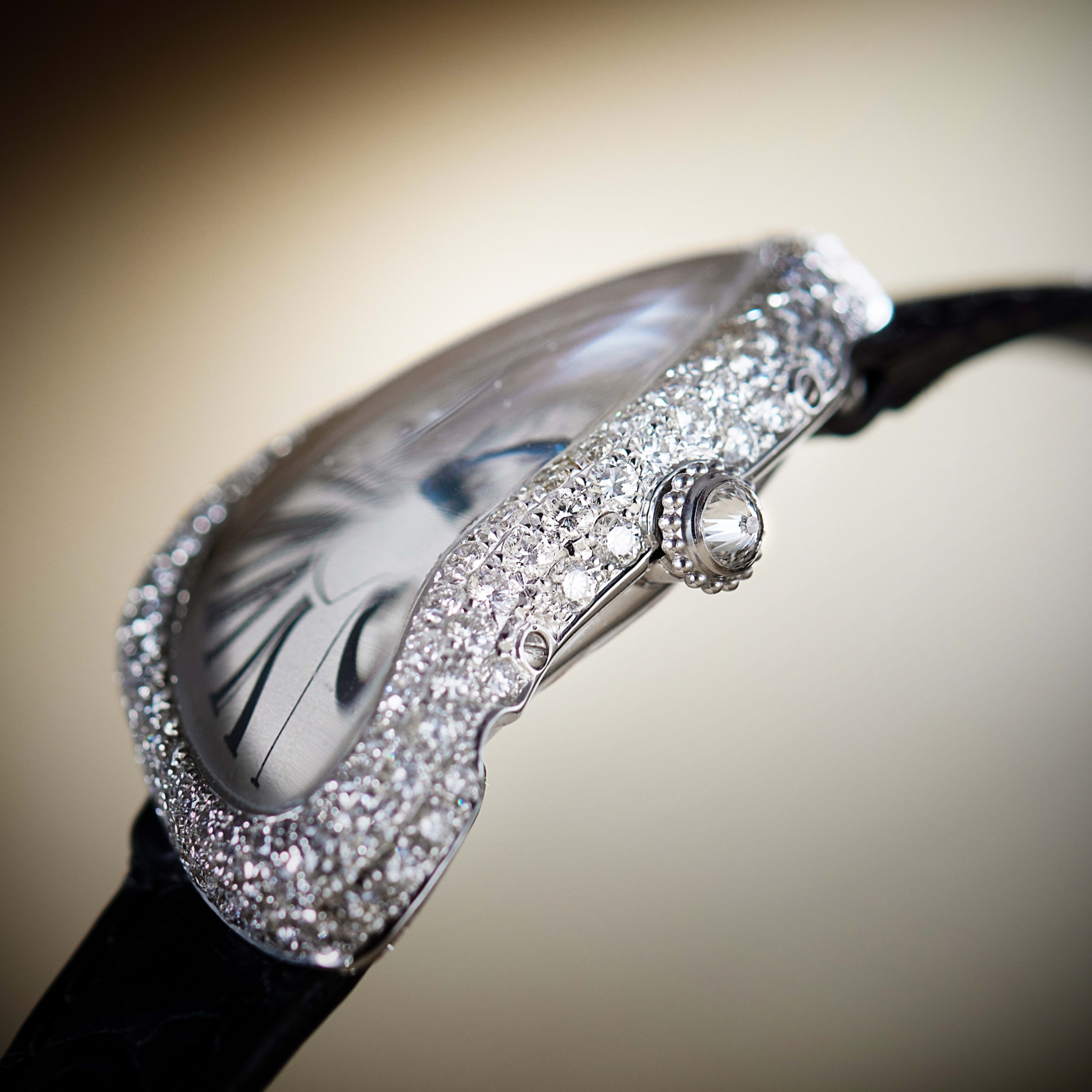 Crash de Cartier White Gold Diamond White Dial 39mm Product Image