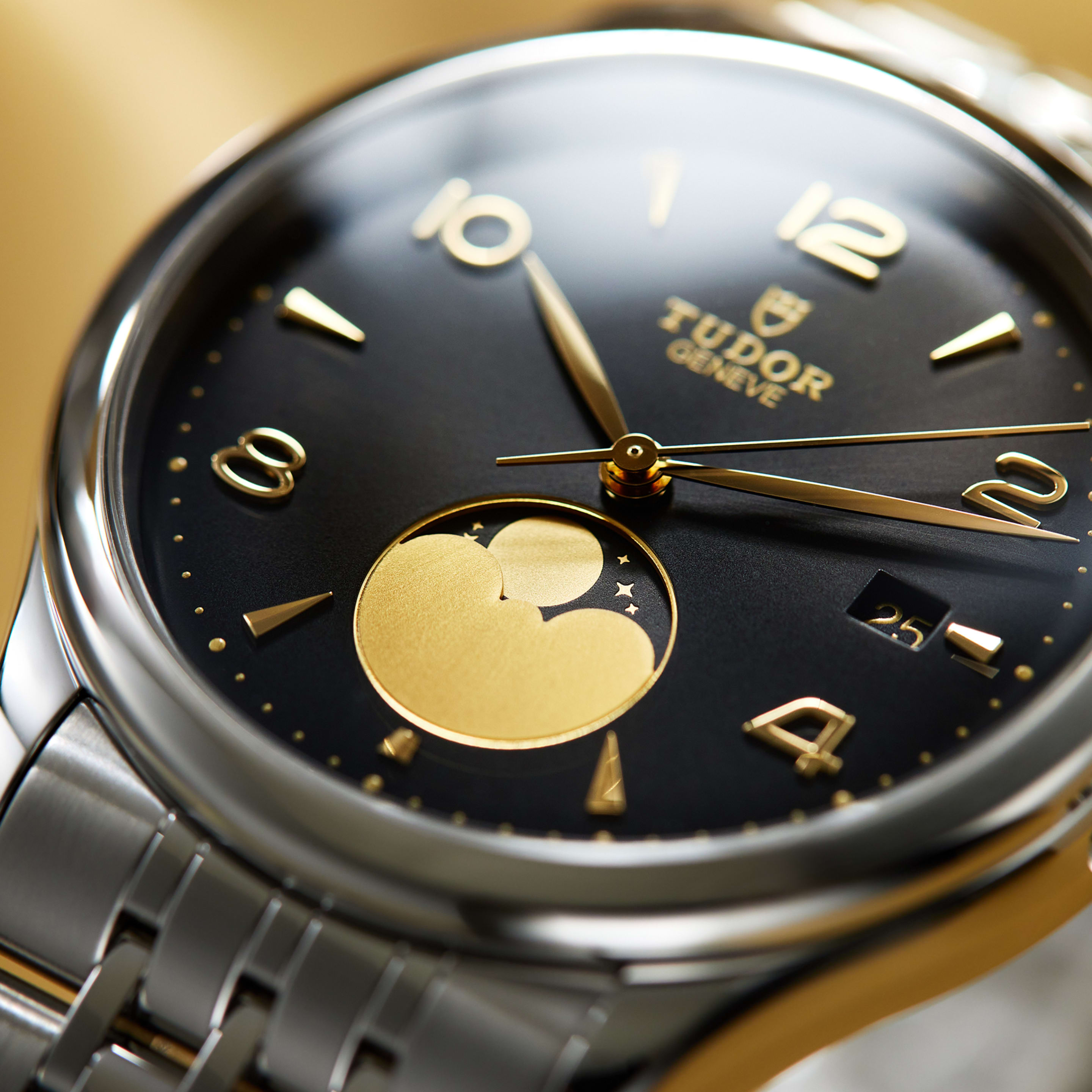 1926 Luna Steel Black Dial 39mm Product Image